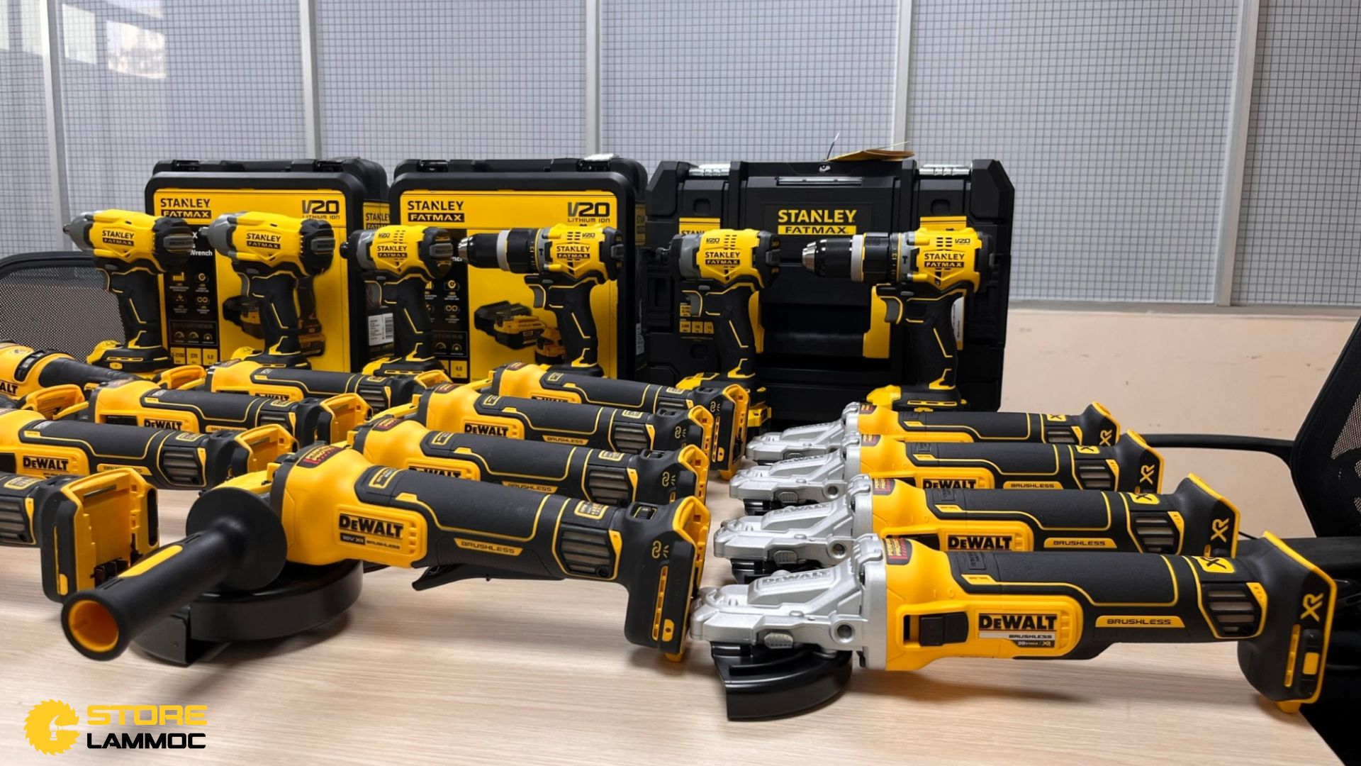 Giới Thiệu Về Máy Mài Pin Dewalt