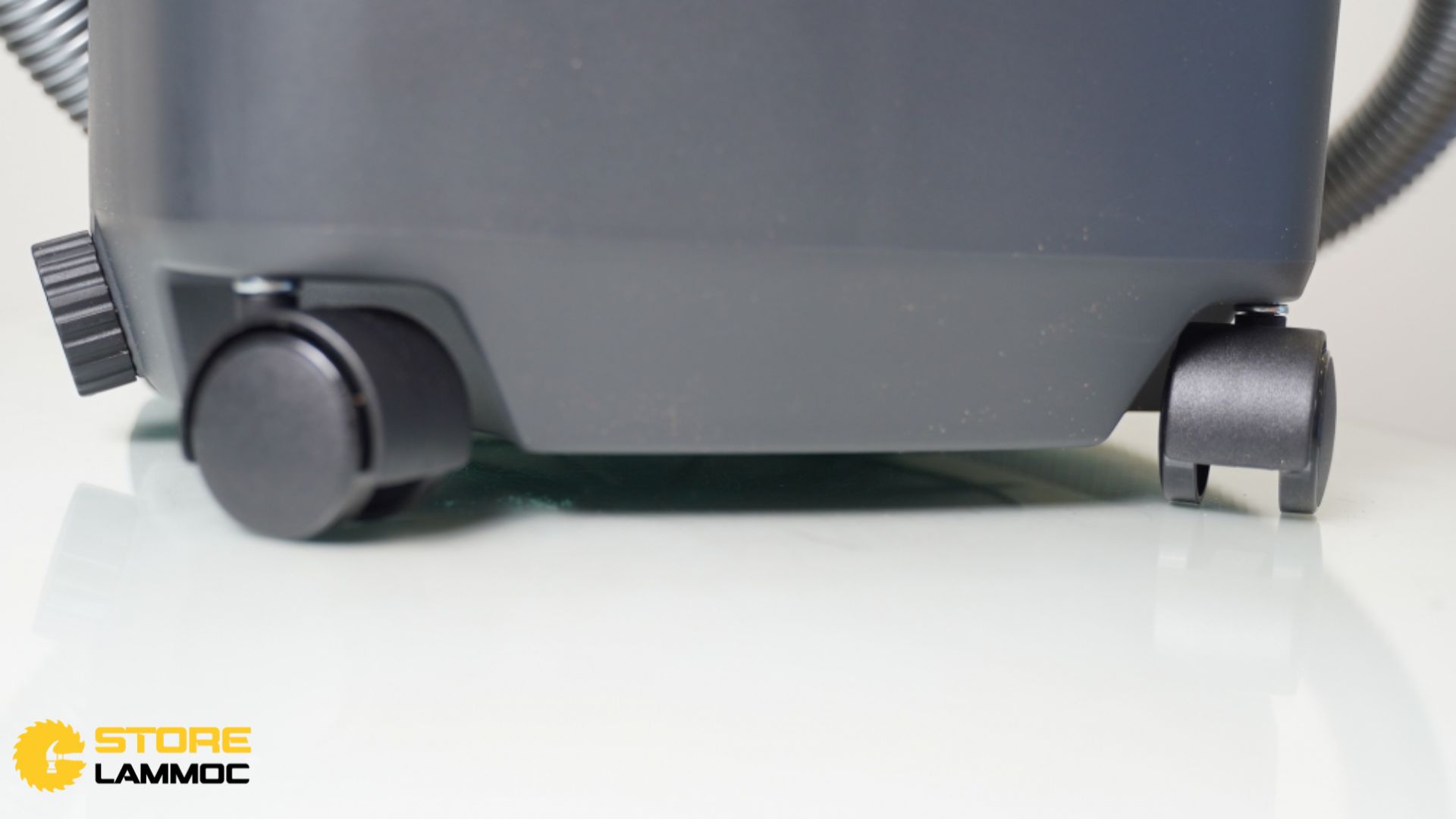 Hệ thống bánh xe linh hoạt của máy hút bụi Kyocera AVC1100