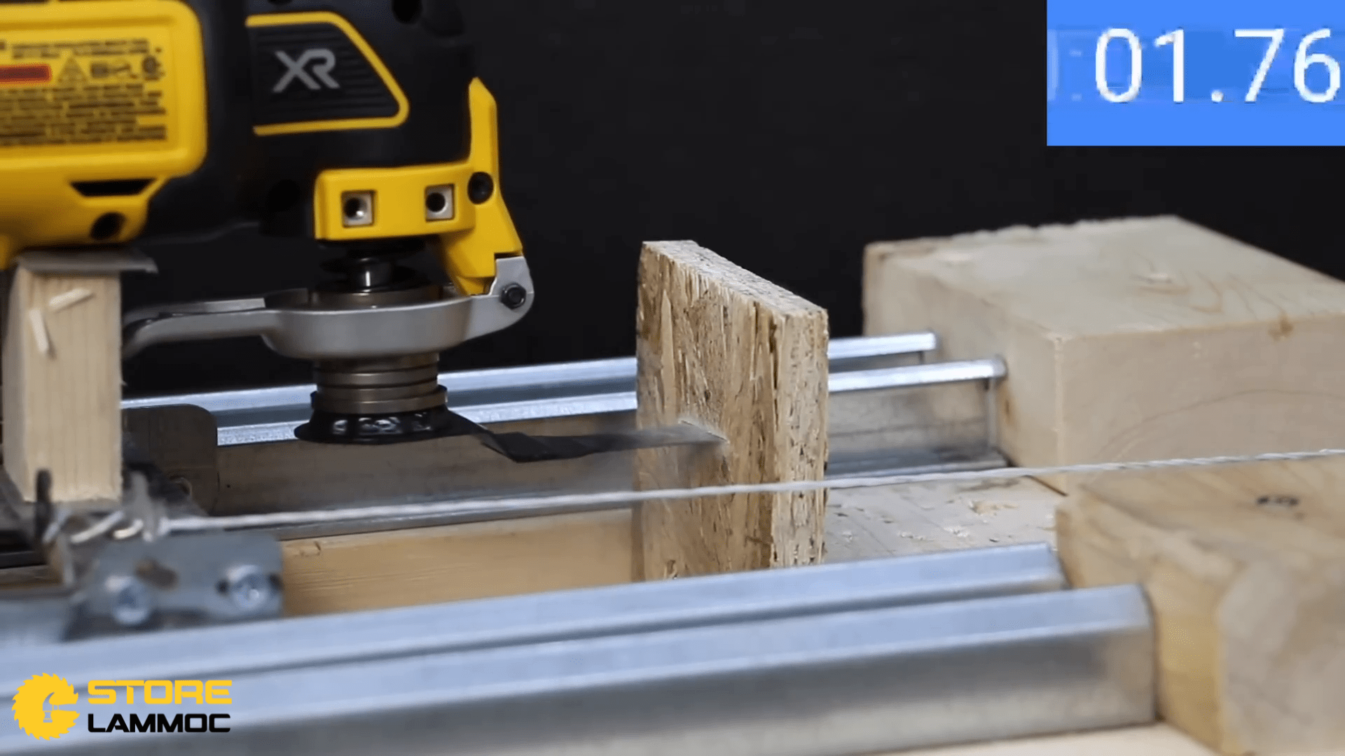 Hiệu suất và độ ồn của máy cắt rung pin Dewalt