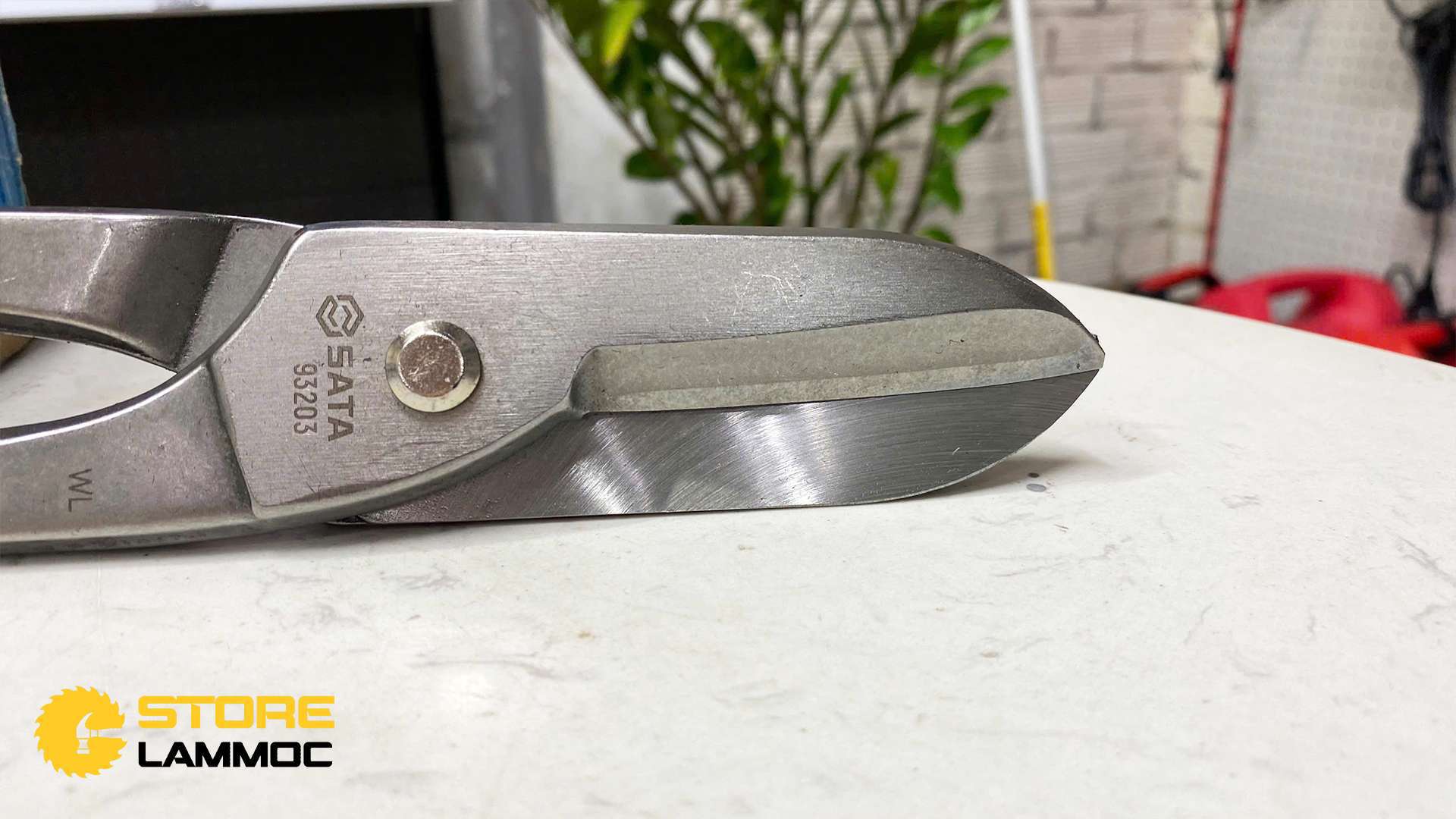 Kéo cắt tôn loại mũi thẳng 12inch Sata 93203