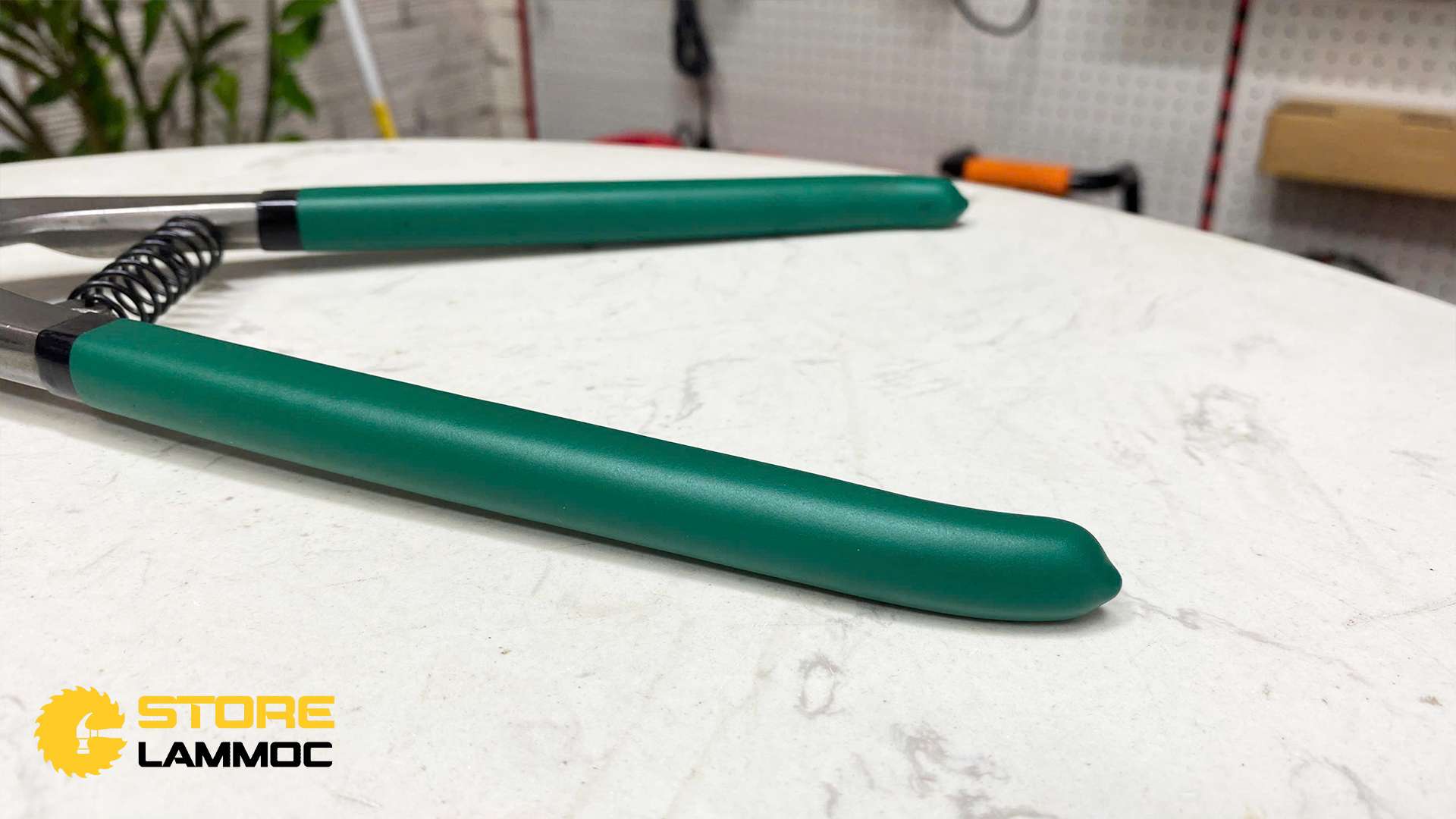 Kéo cắt tôn loại mũi thẳng 12inch Sata 93203