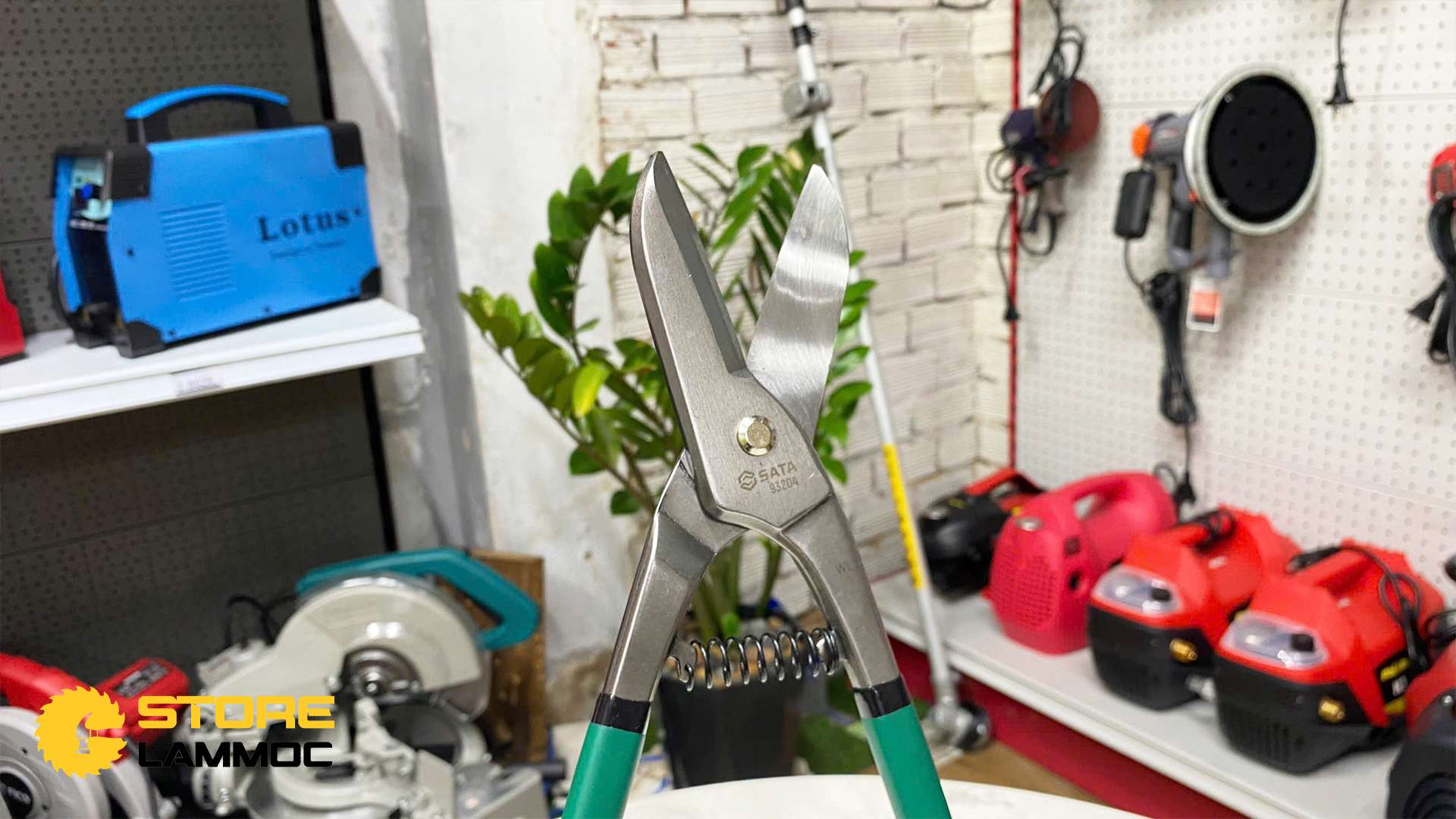 Kéo cắt tôn loại mũi thẳng 14inch Sata 93204