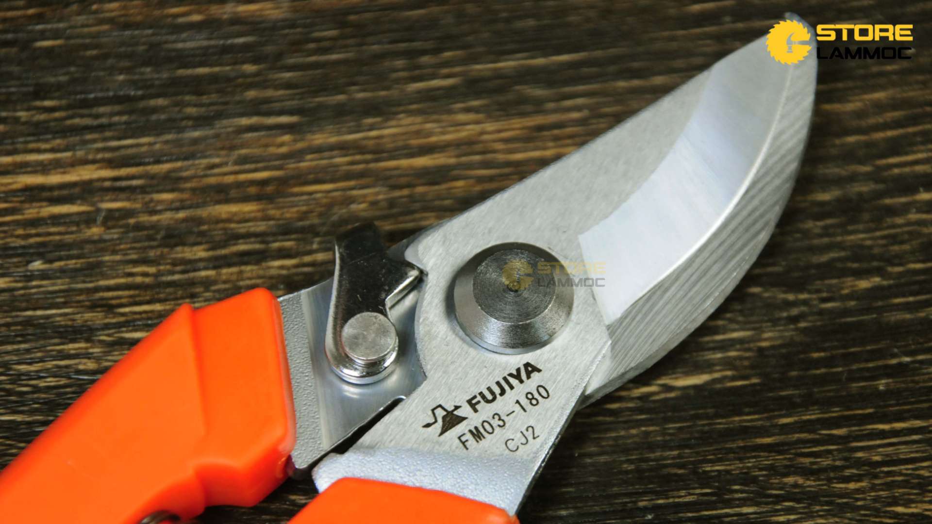 Kéo kỹ thuật điện 180mm Fujiya FM03-180