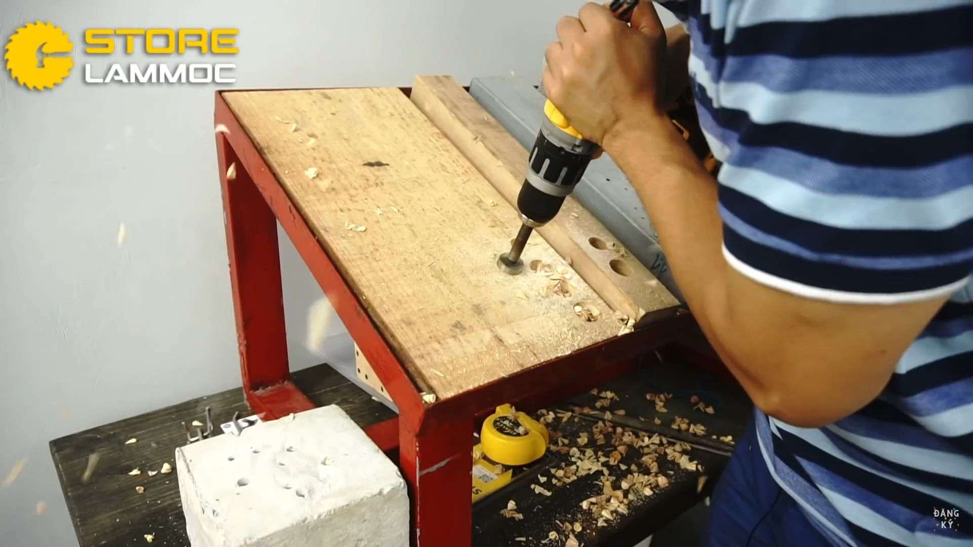 Khả năng khoan của máy khoan pin DeWALT