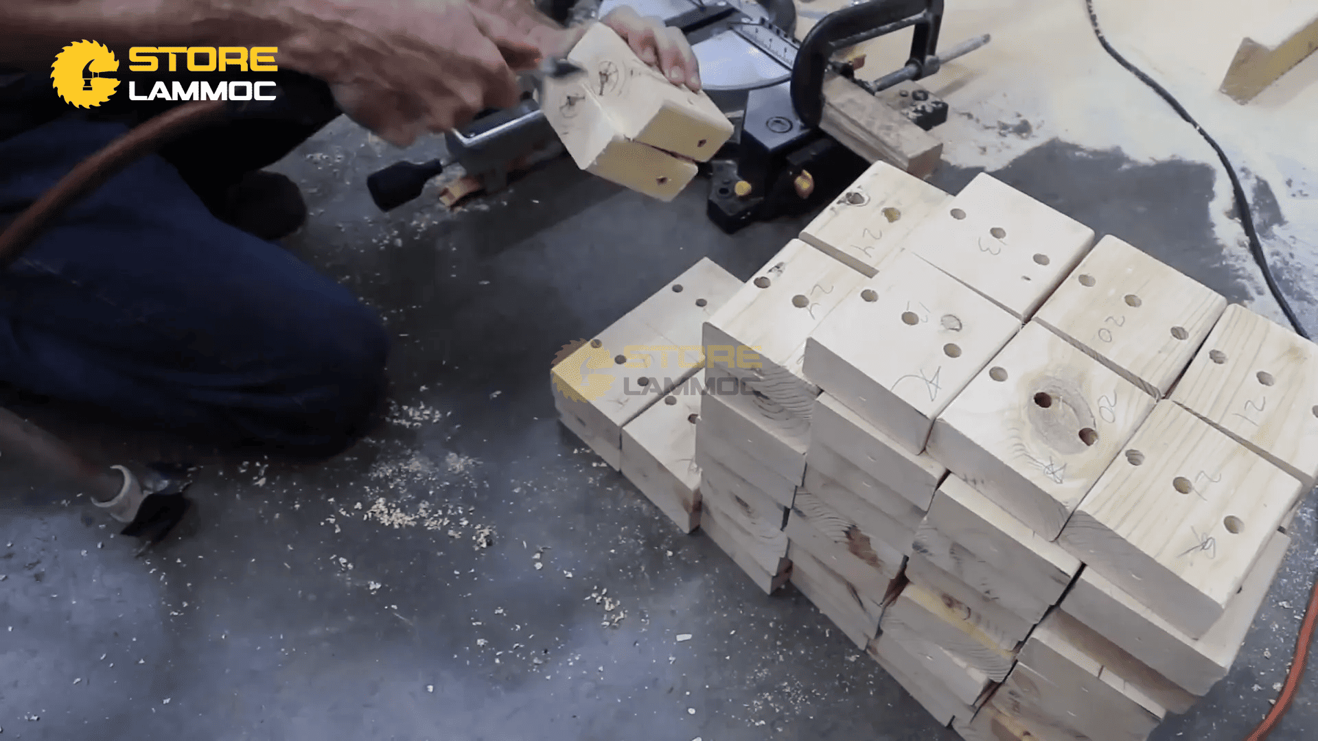 Khám Phá Keo Dán Gỗ Tốt Nhất: Titebond, Elmer's, Gorilla và Flex Glue