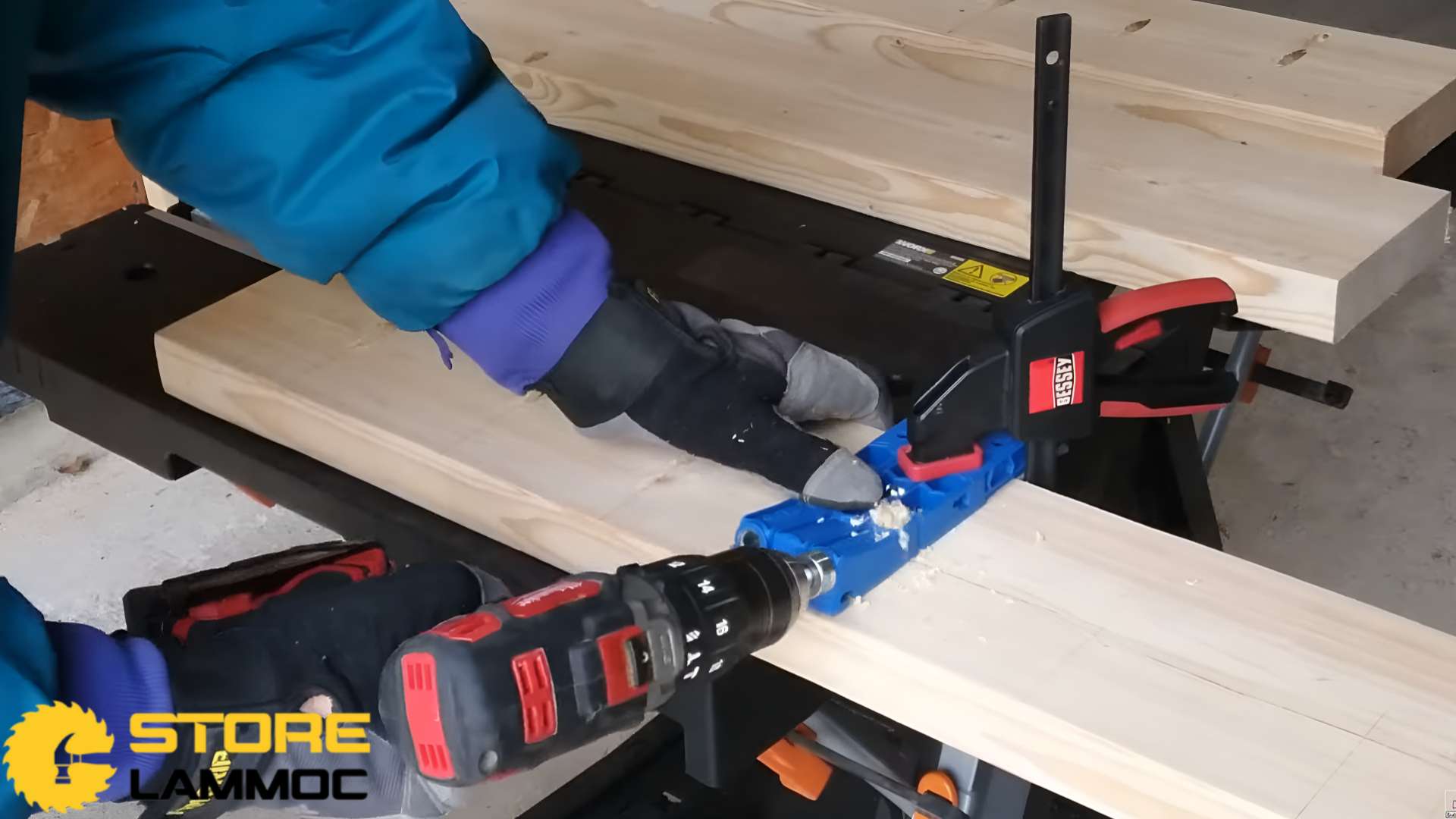 Khoan lỗ mặt bàn WORX WX051