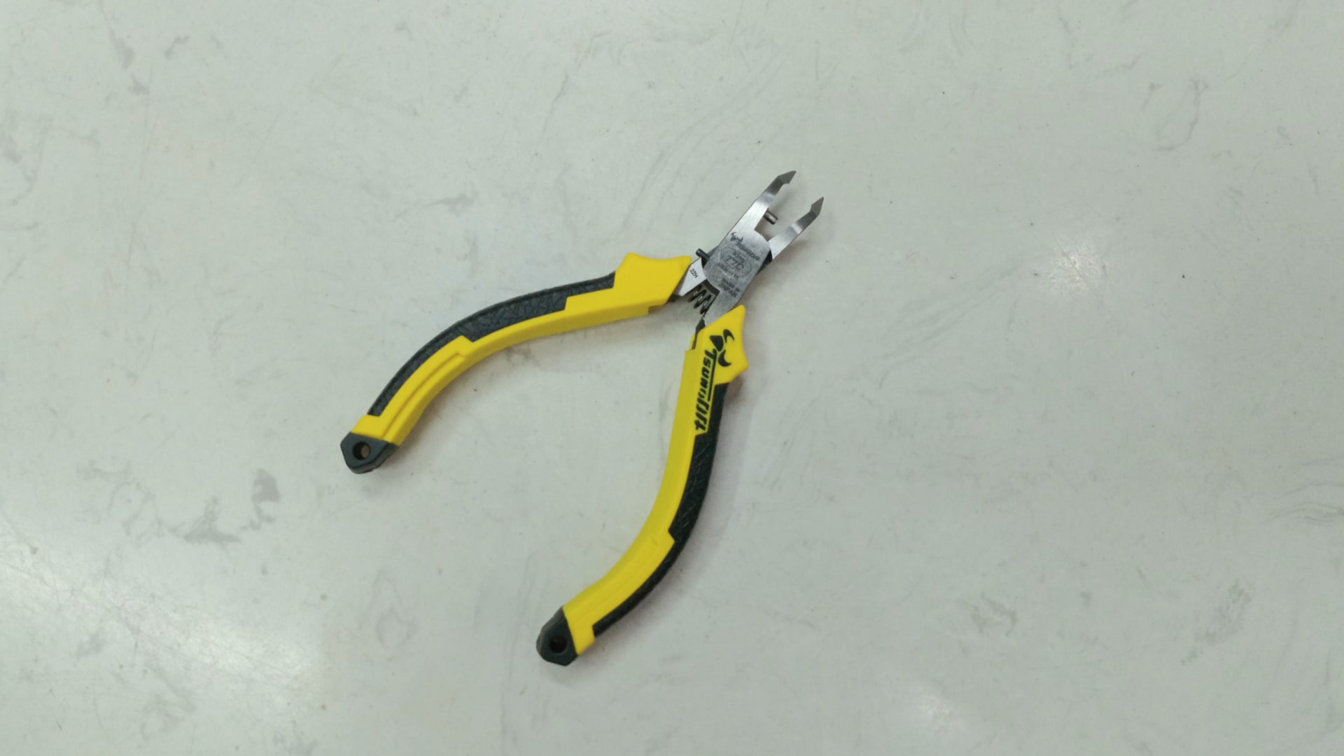 Kìm cắt góc Tsunoda MEN-115DG