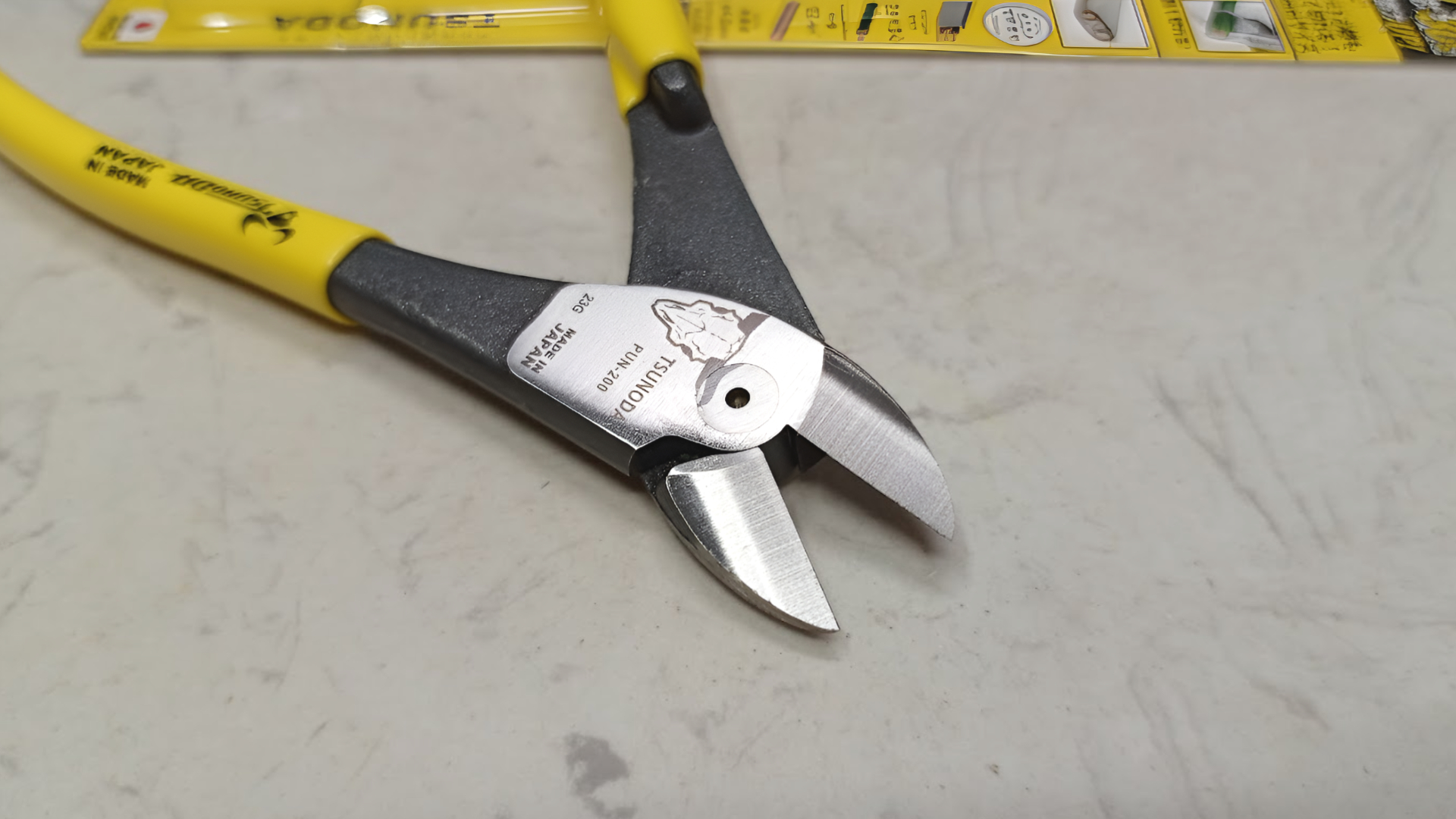 Kìm cắt lưỡi mỏng Tsunoda PUN-200