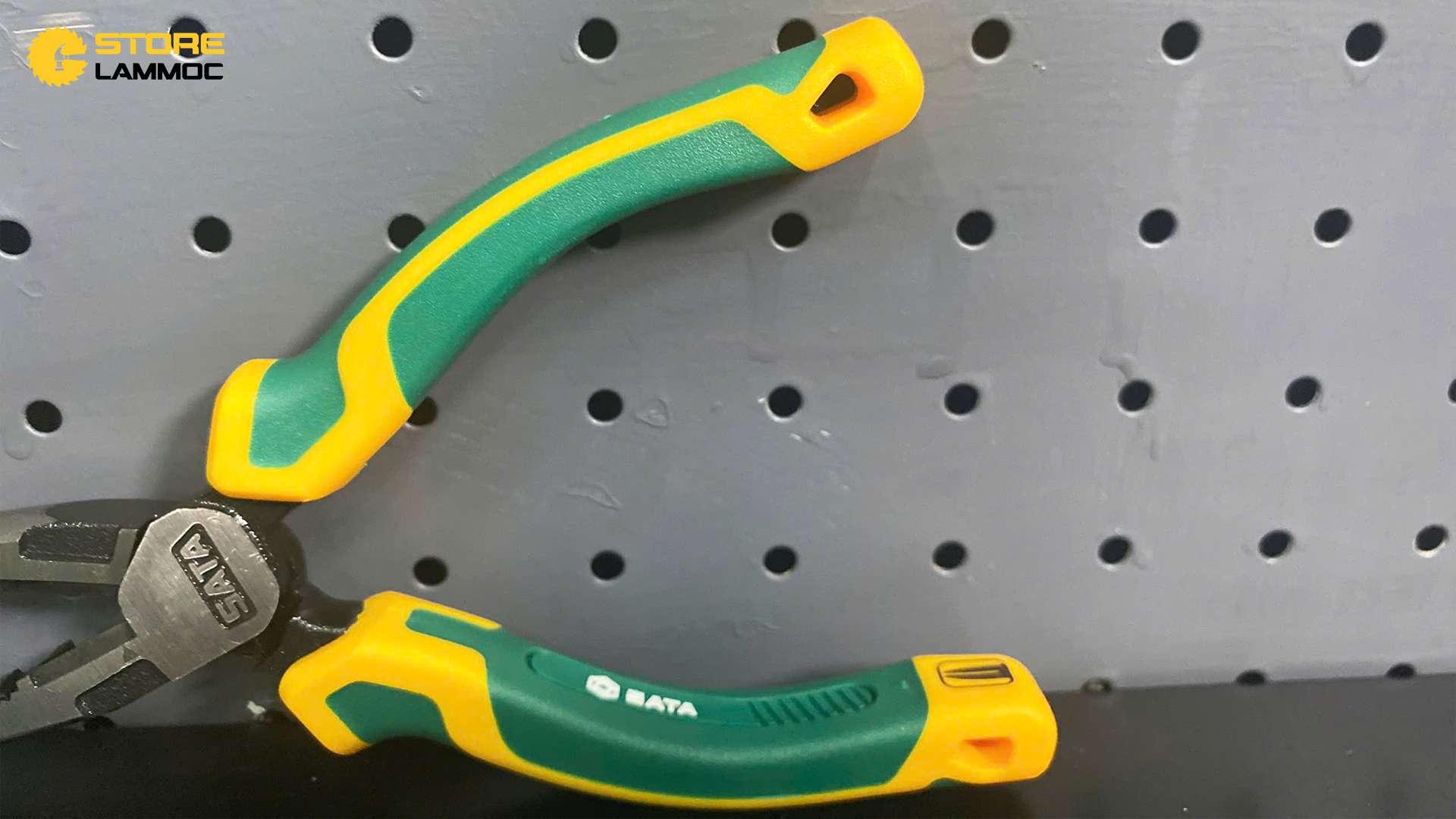 Kìm cắt mũi nhọn 6inch Sata 70121D