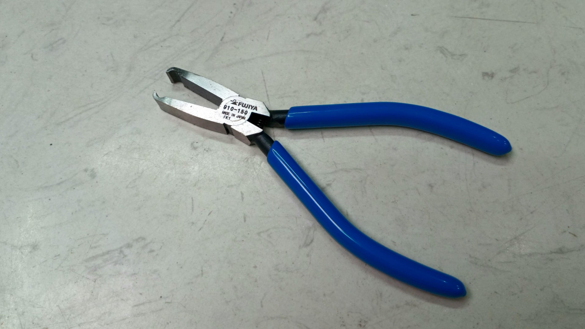 Kìm cắt nhựa Fujiya 910-150