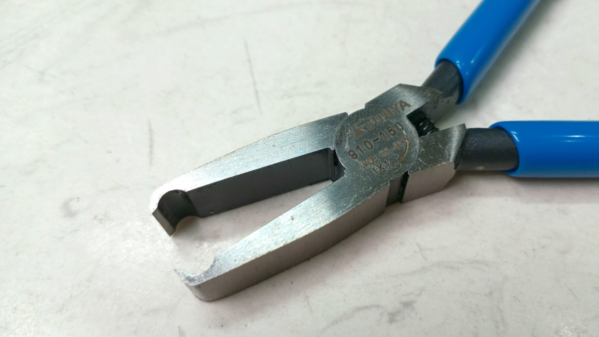 Kìm cắt nhựa Fujiya 910-150