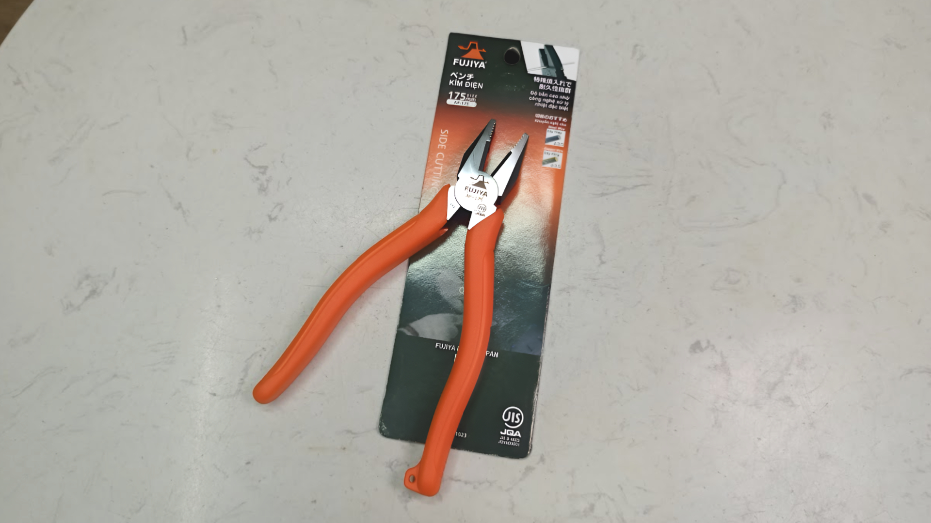 Kìm điện Fujiya AP-175