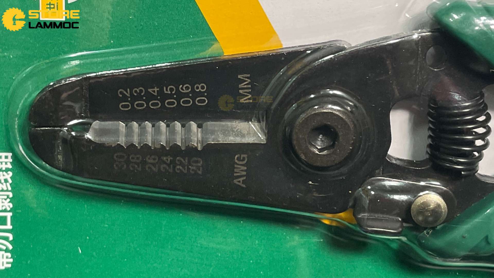 Kìm tuốt dây điện không có chức năng cắt 6 inch Sata 91201