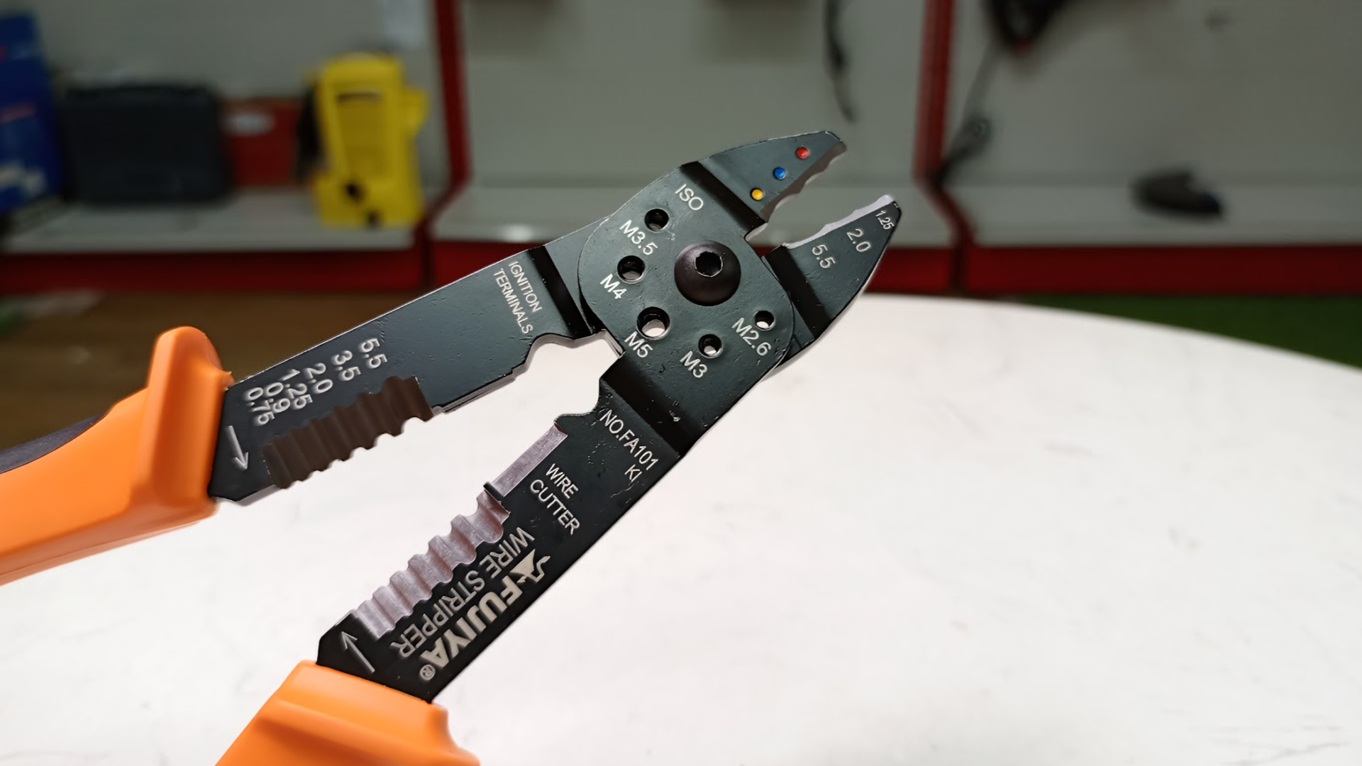 Kìm tuốt dây điện bấm cos Fujiya FA101