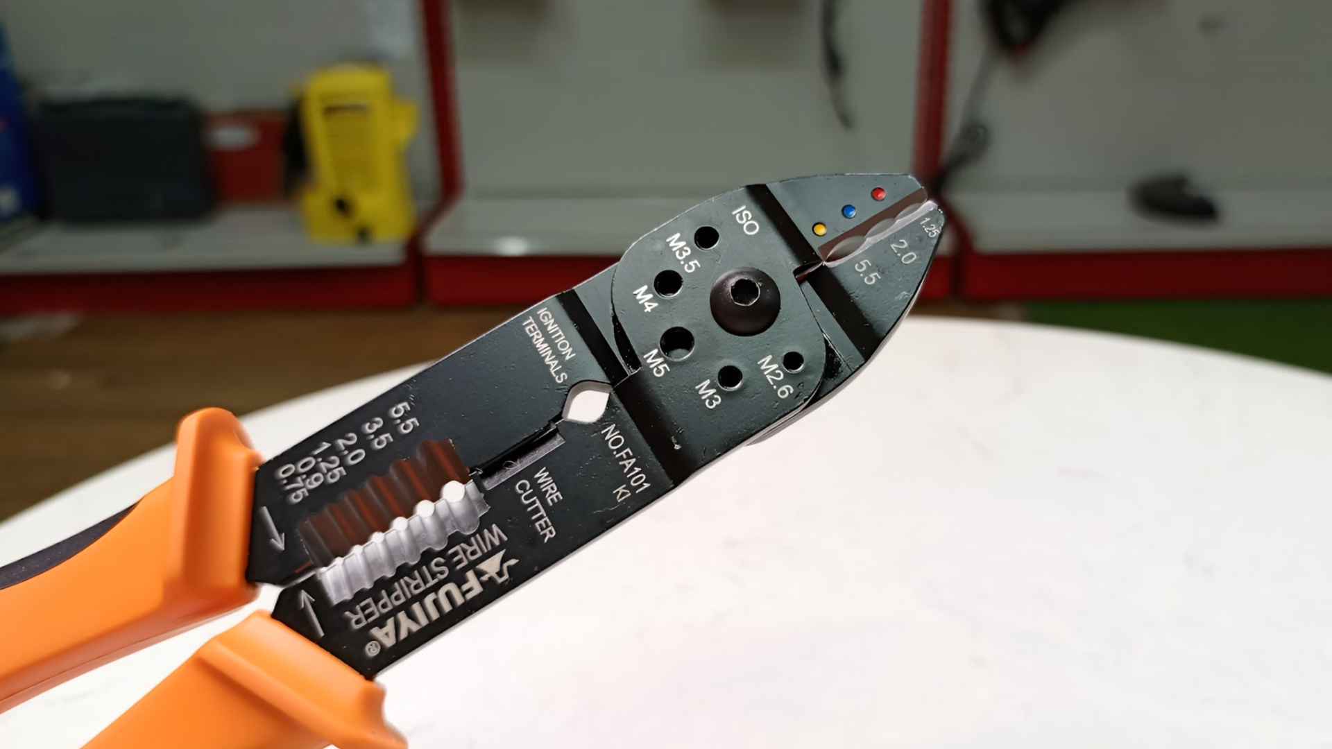 Kìm tuốt dây điện bấm cos Fujiya FA101