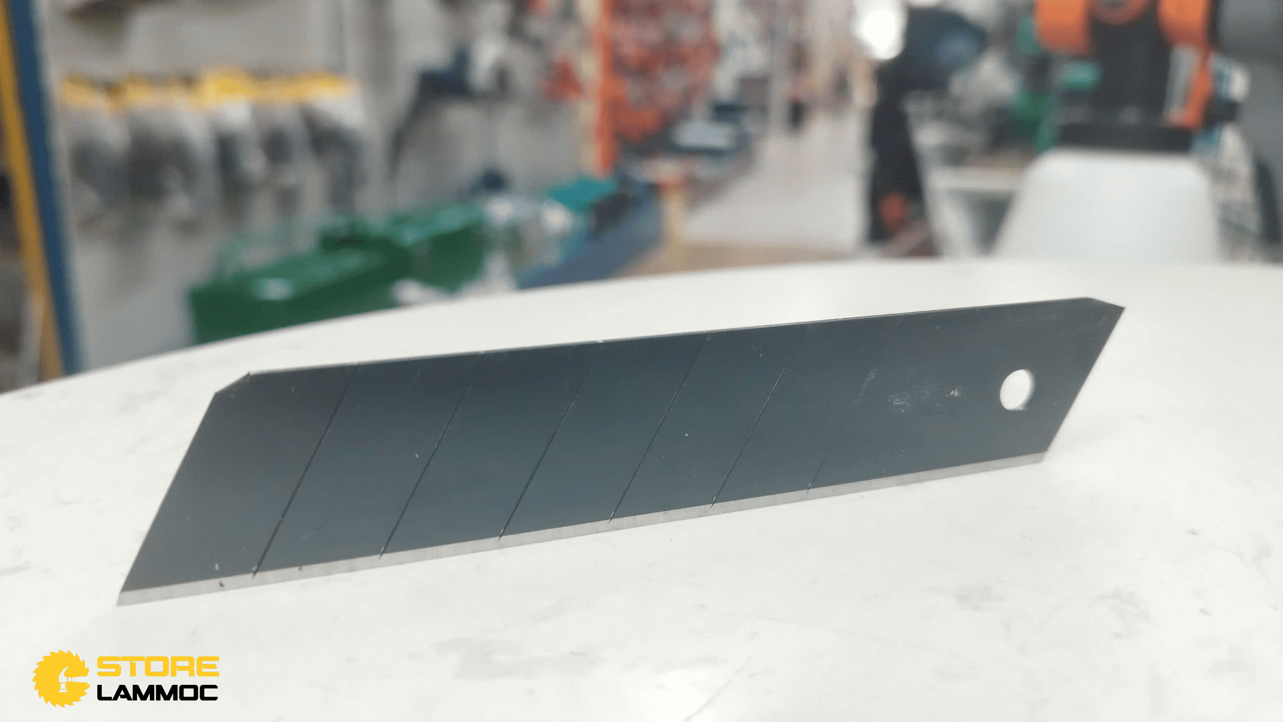 Lưỡi dao rọc thẳng thép SK2 25mm SATA 93438