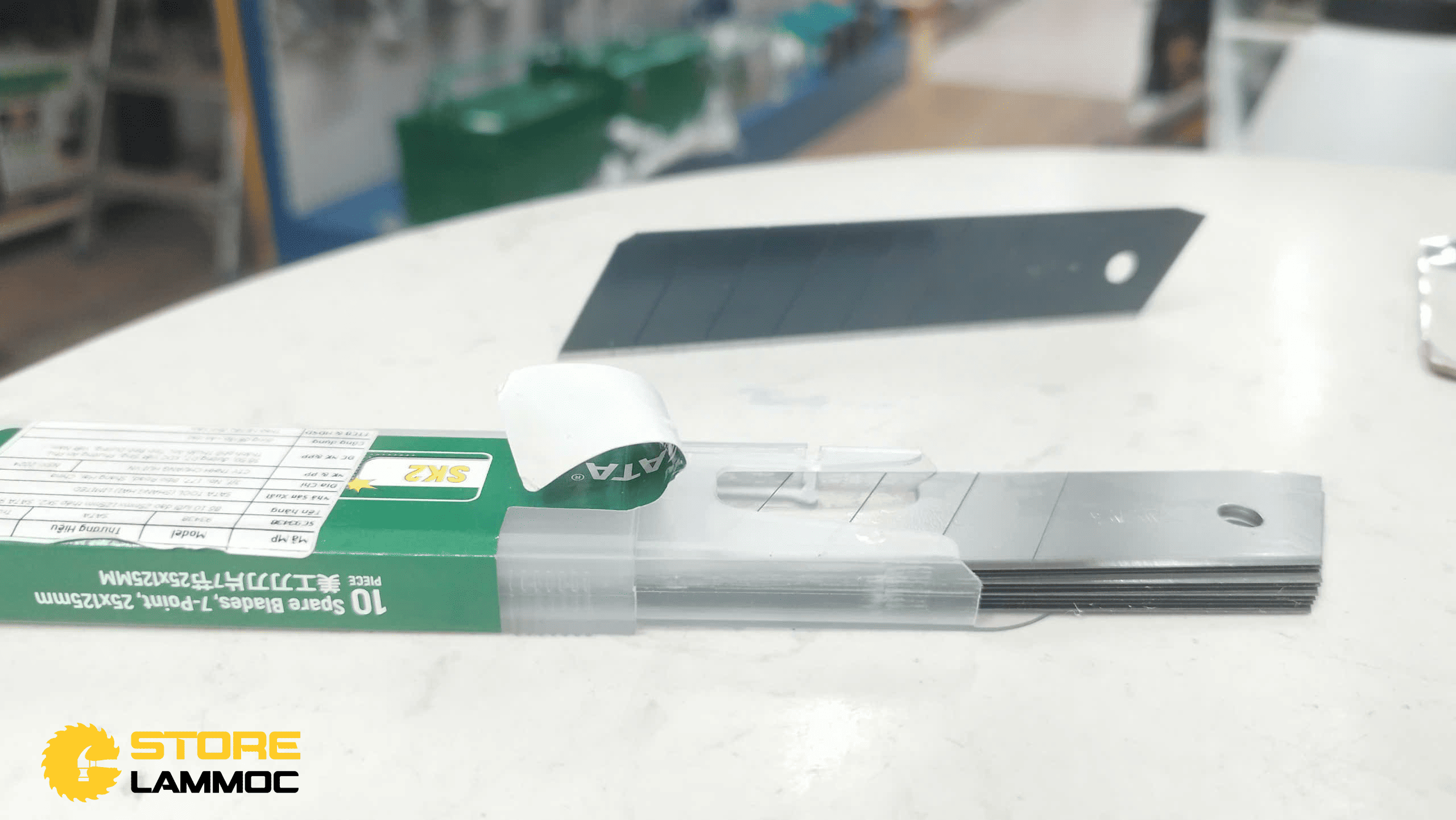 Lưỡi dao rọc thẳng thép SK2 25mm SATA 93438