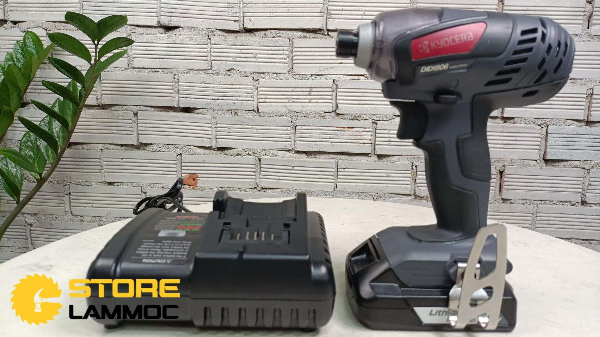 MÁY BẮN VÍT ĐỘNG LỰC PIN 18V, 1.5AH KYOCERA DID1806L0 (BỘ 1 PIN, 1 SẠC)