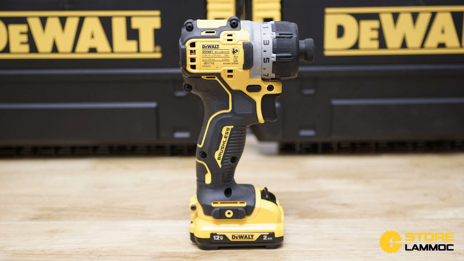 Máy bắn vít pin DeWalt DCF601
