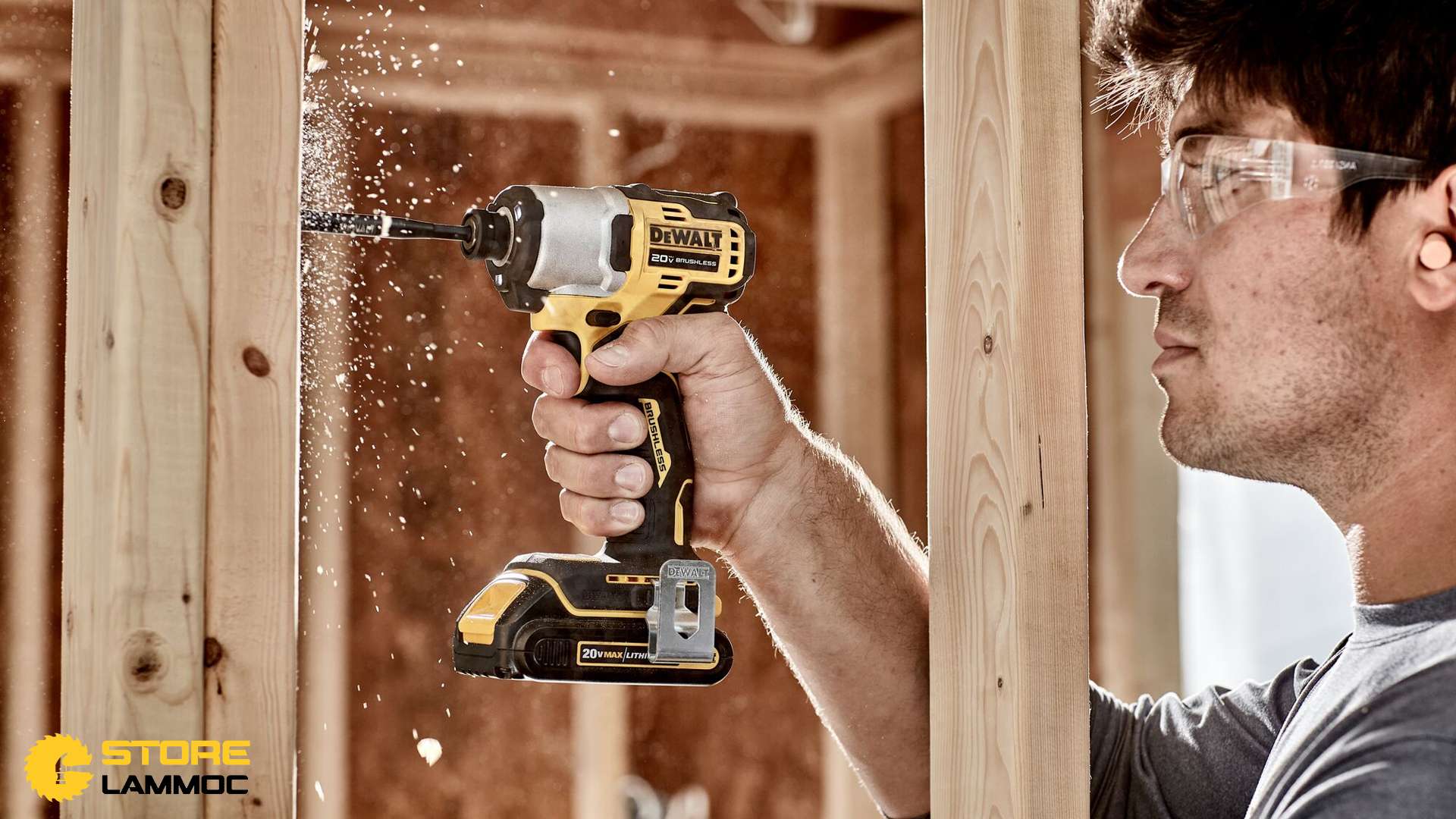 Máy bắn vít pin Dewalt DCF840
