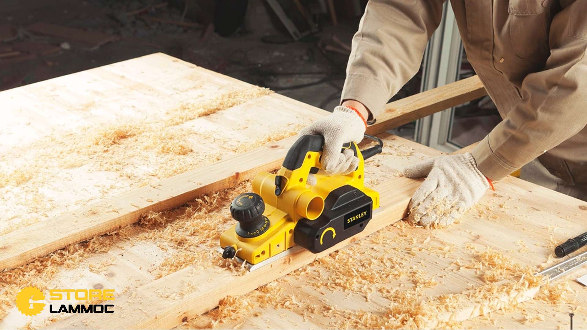 Máy bào gỗ cầm tay Stanley