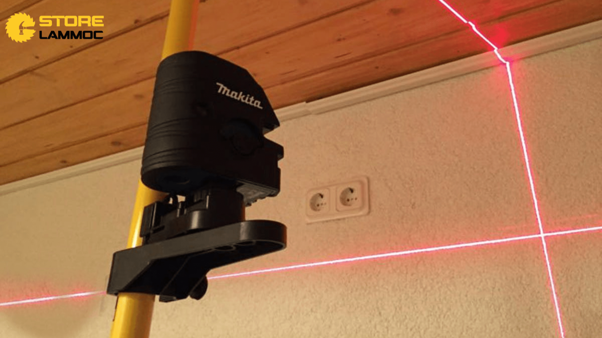 Máy cân mực Makita