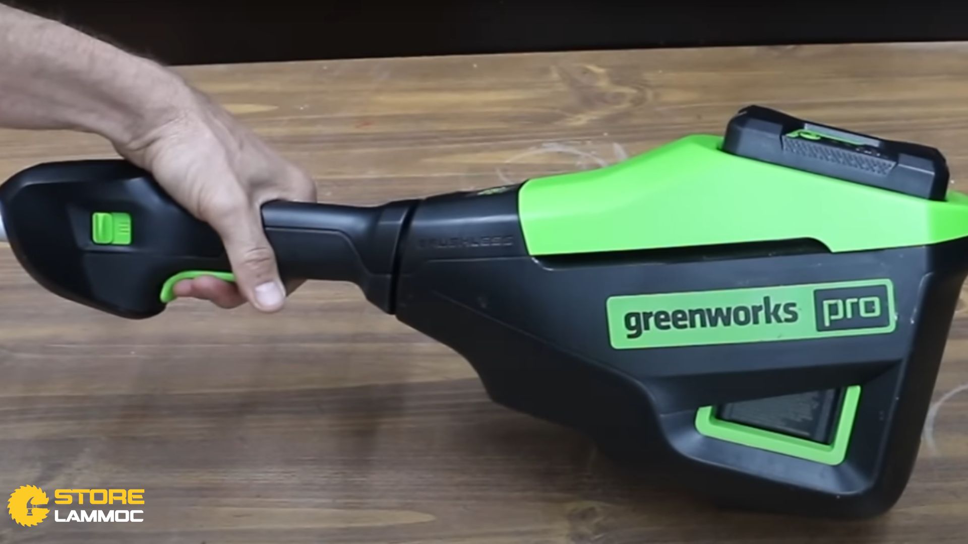 Máy cắt cỏ Greenworks