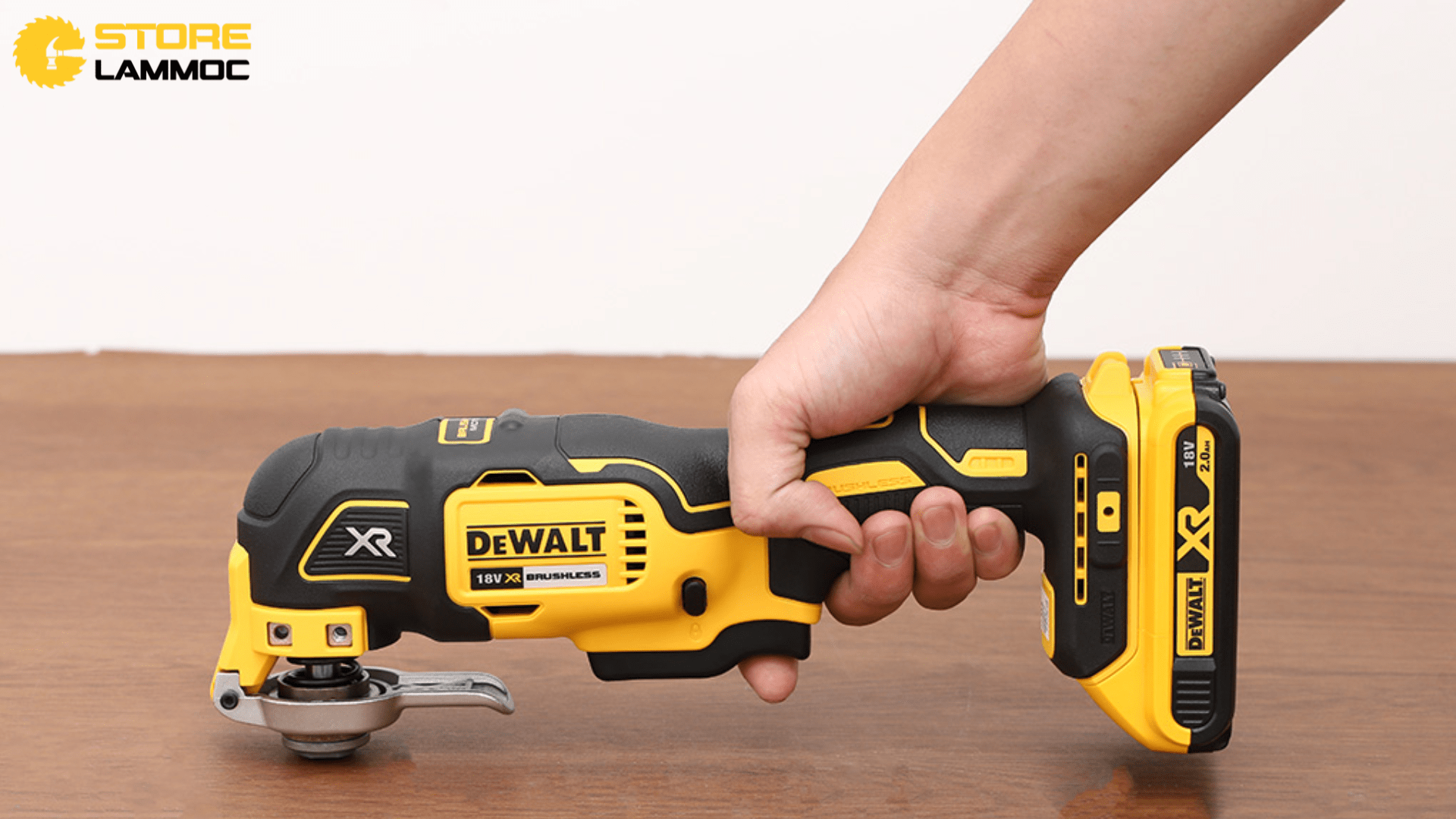 Máy cắt rung pin Dewalt