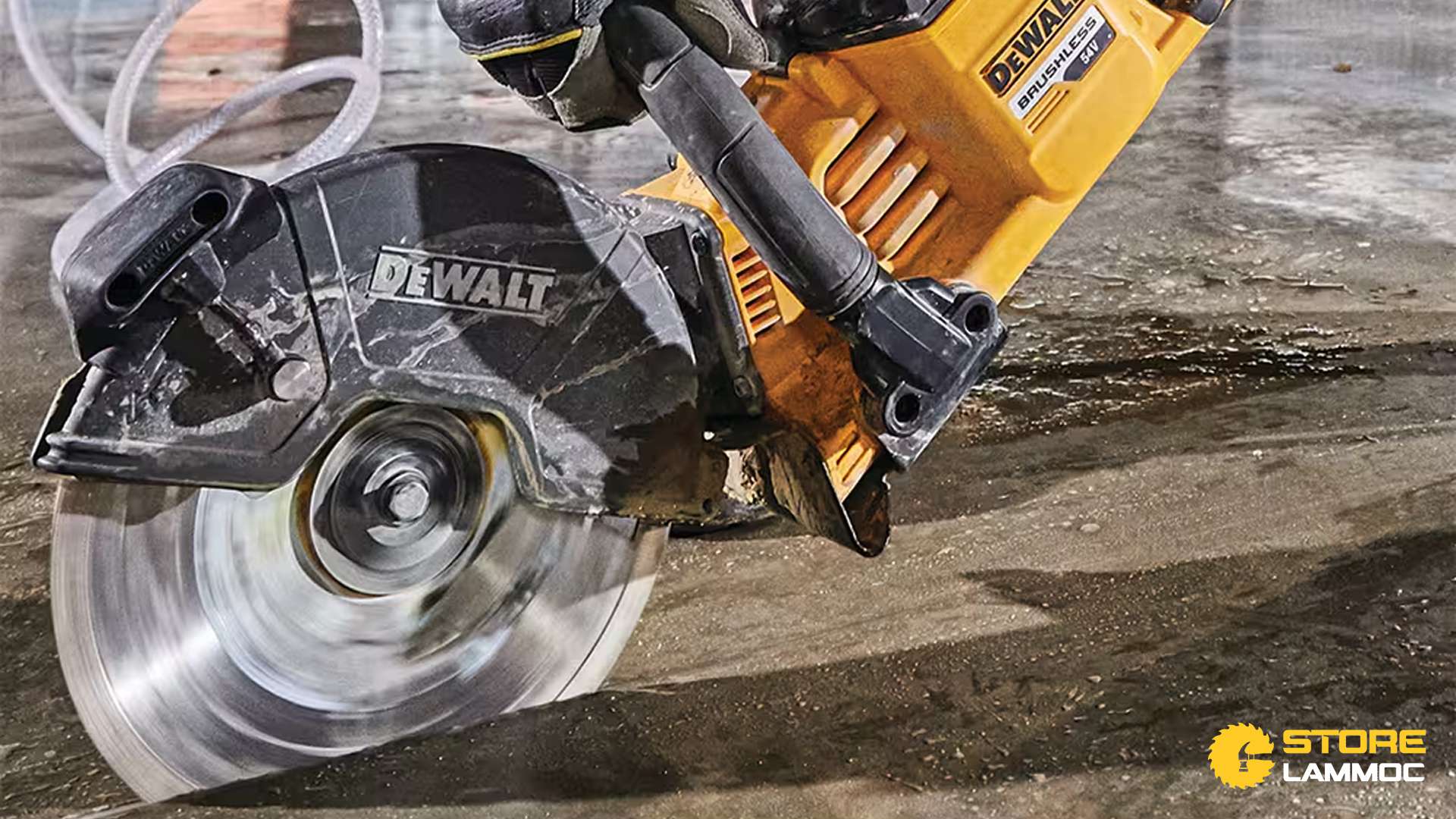 Máy cưa cầm tay Dewalt