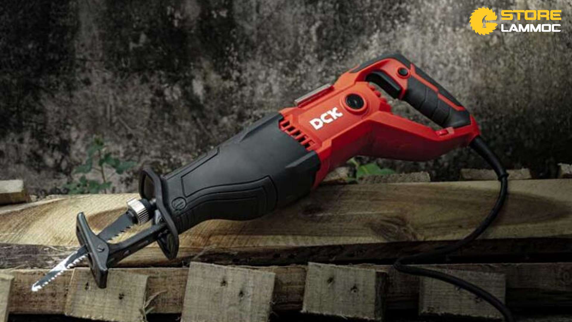 Máy cưa kiếm DCK