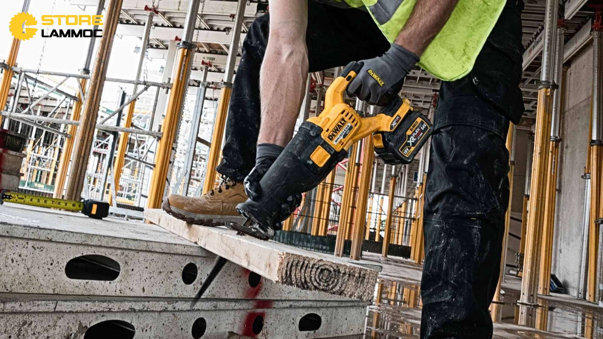 Máy Cưa Kiếm Pin Dewalt