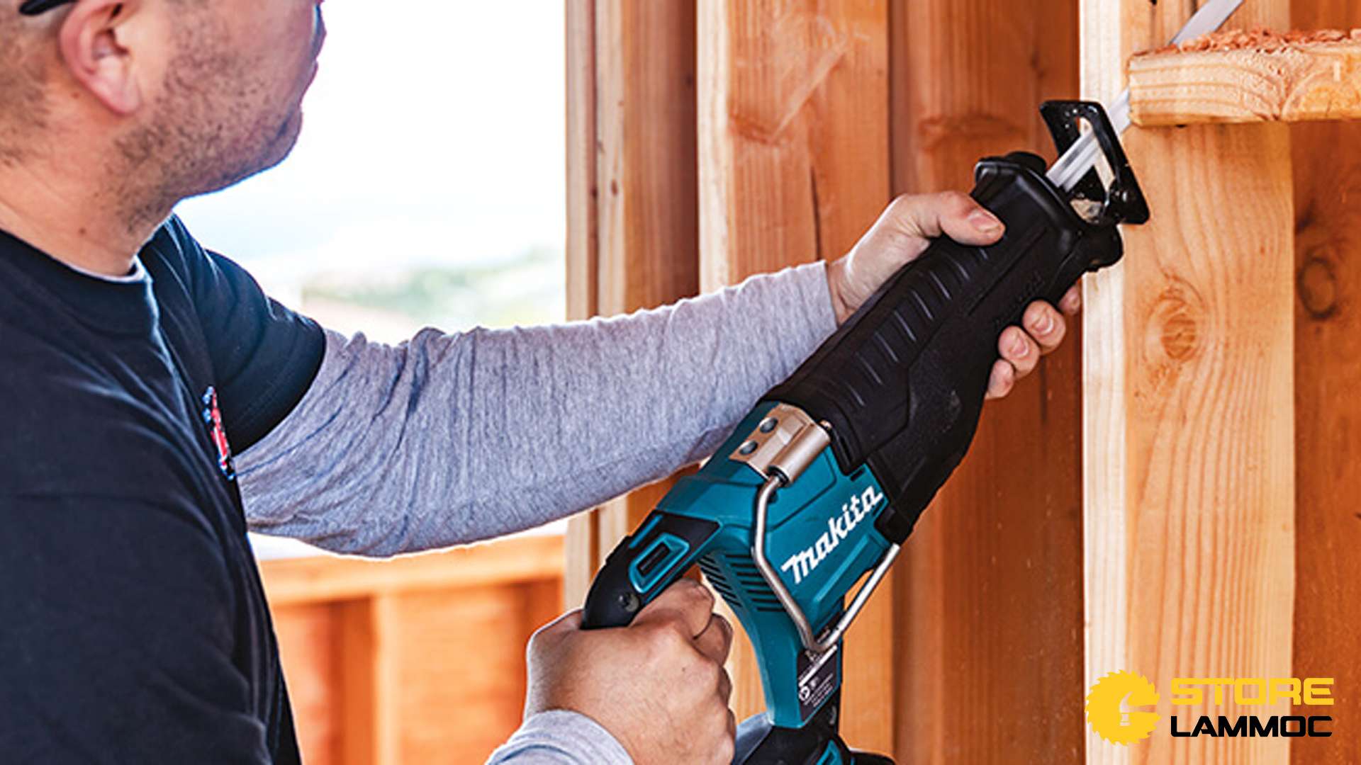 Máy cưa kiếm pin Makita