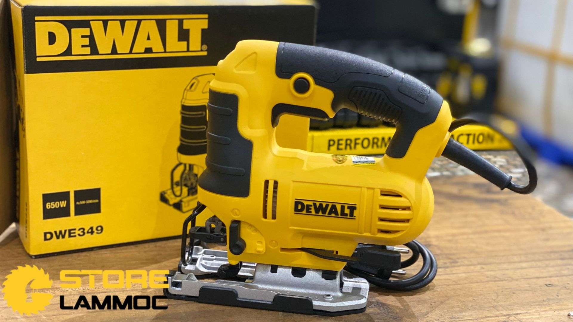 MÁY CƯA LỌNG CẦM TAY 650W DEWALTDWE349-B1