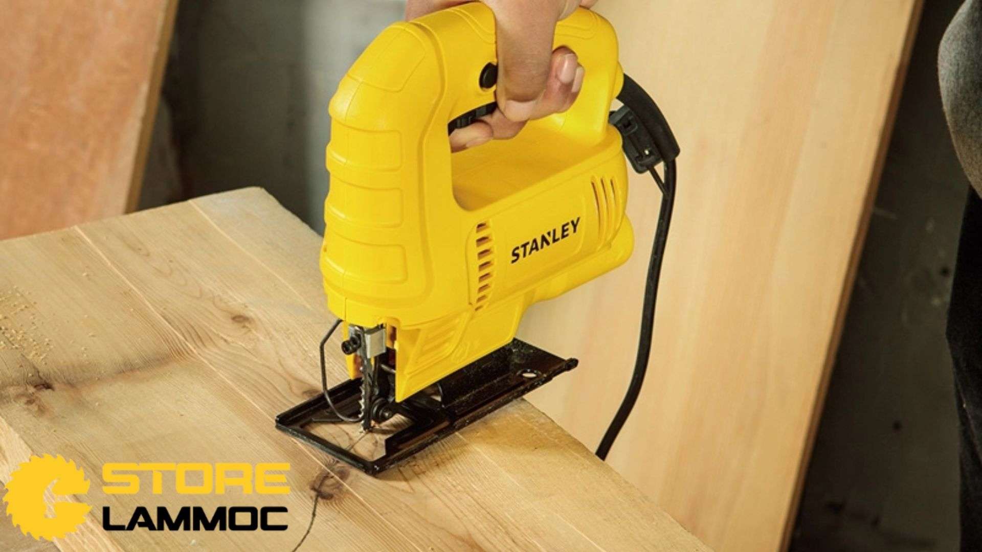 MÁY CƯA LỌNG CẦM TAY STANLEY SJ60-B1 600W