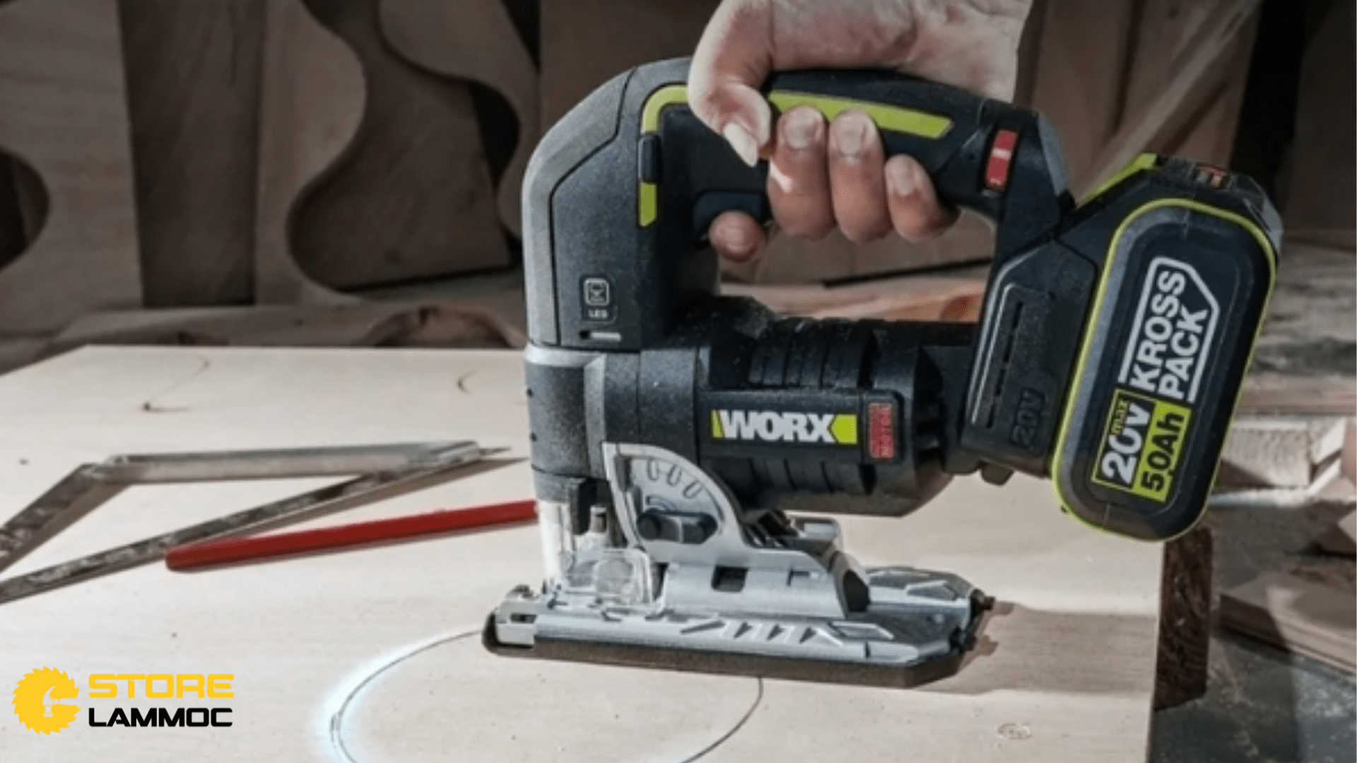 Máy cưa lọng Worx