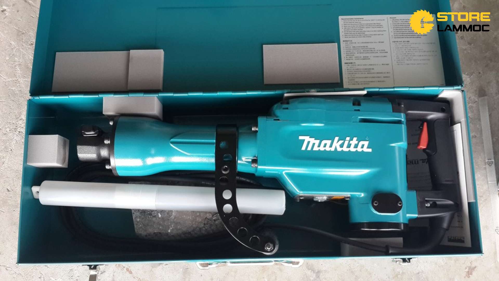 Máy đục bê tông Makita