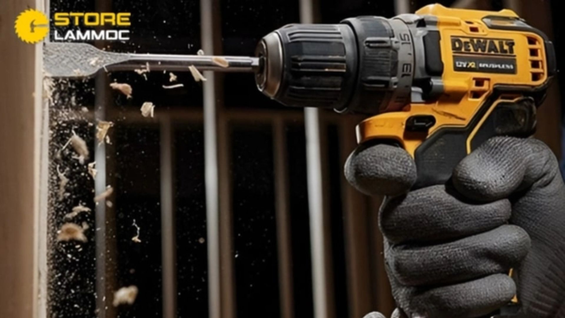 Máy khoan động lực DCD701D2