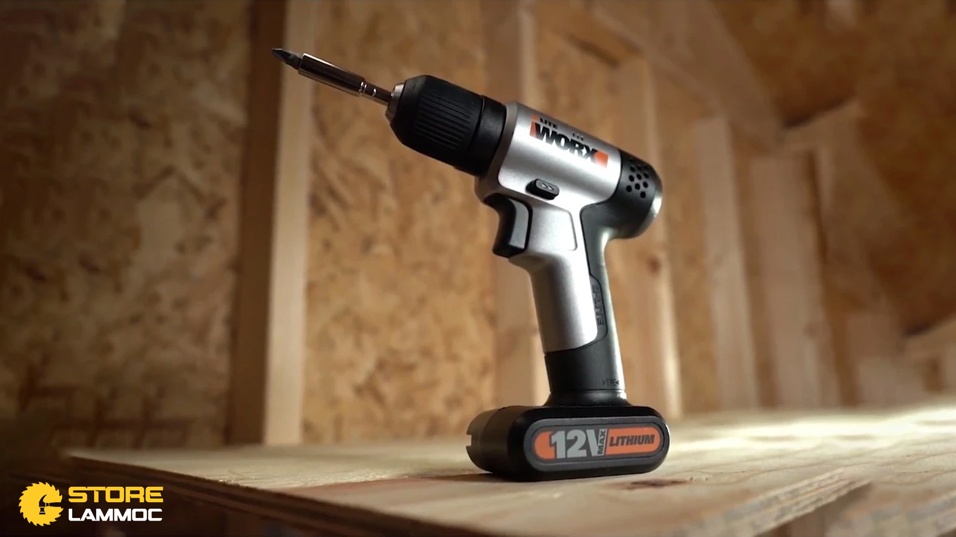 Máy khoan pin Worx WX104