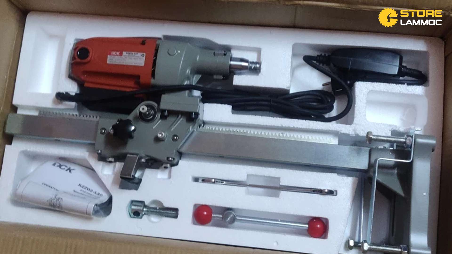 Máy khoan rút lõi DCK