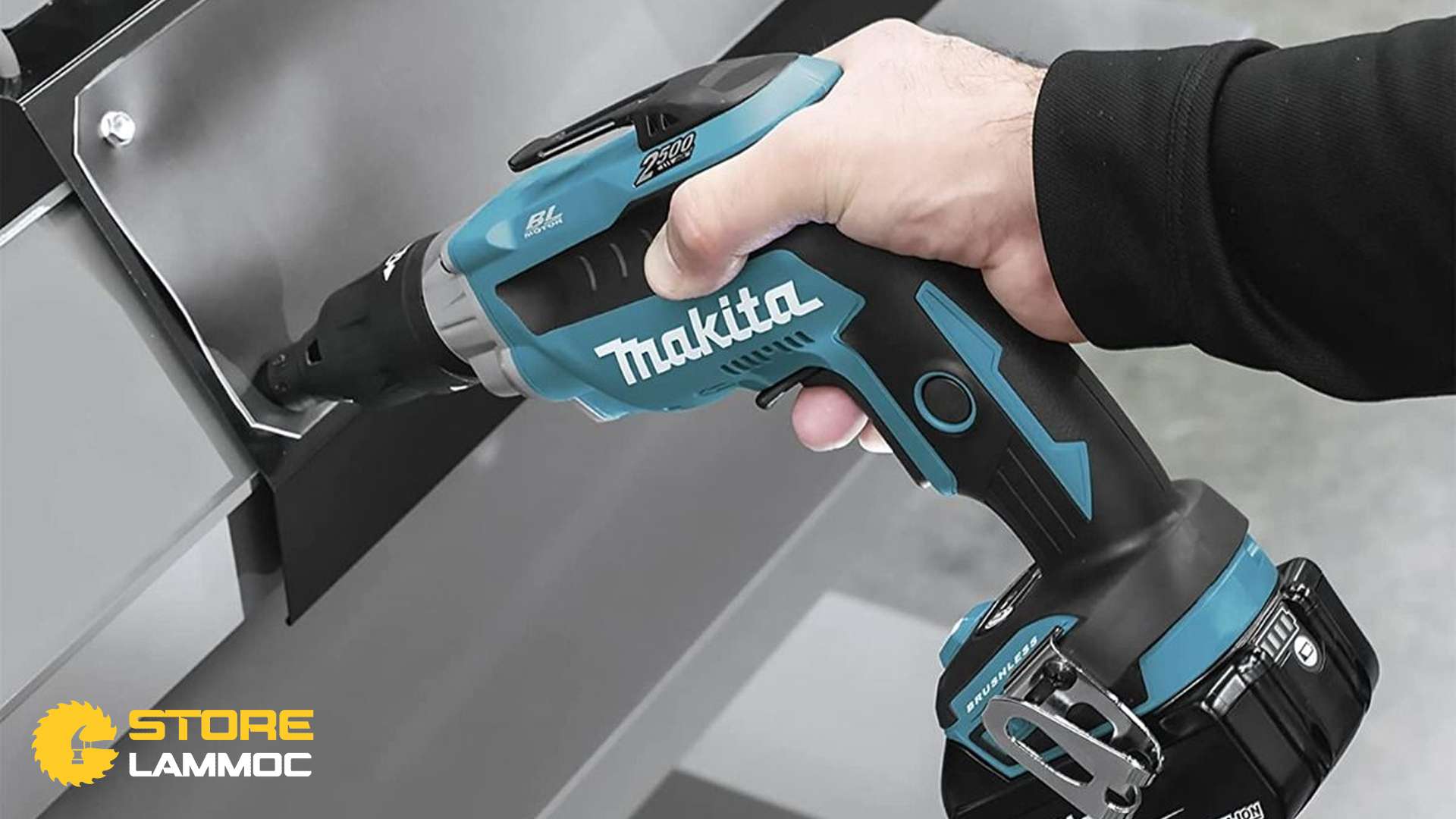 Máy khoan vặn vít pin Makita