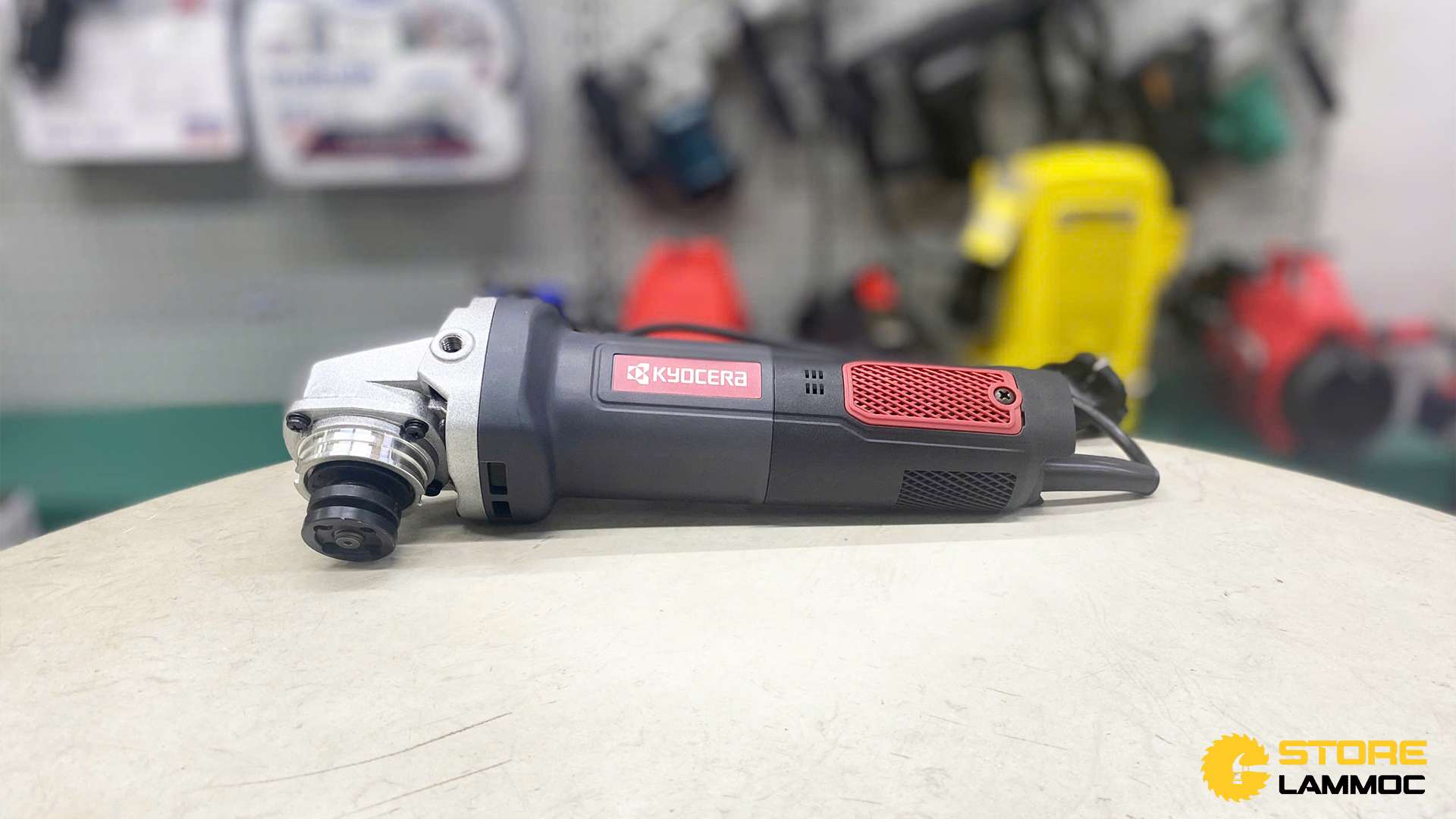 Máy mài góc 710W Kyocera AG1000T (công tắc đuôi)