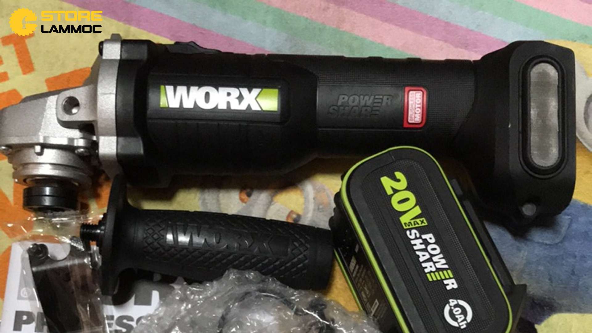 Máy mài góc pin Worx WU806