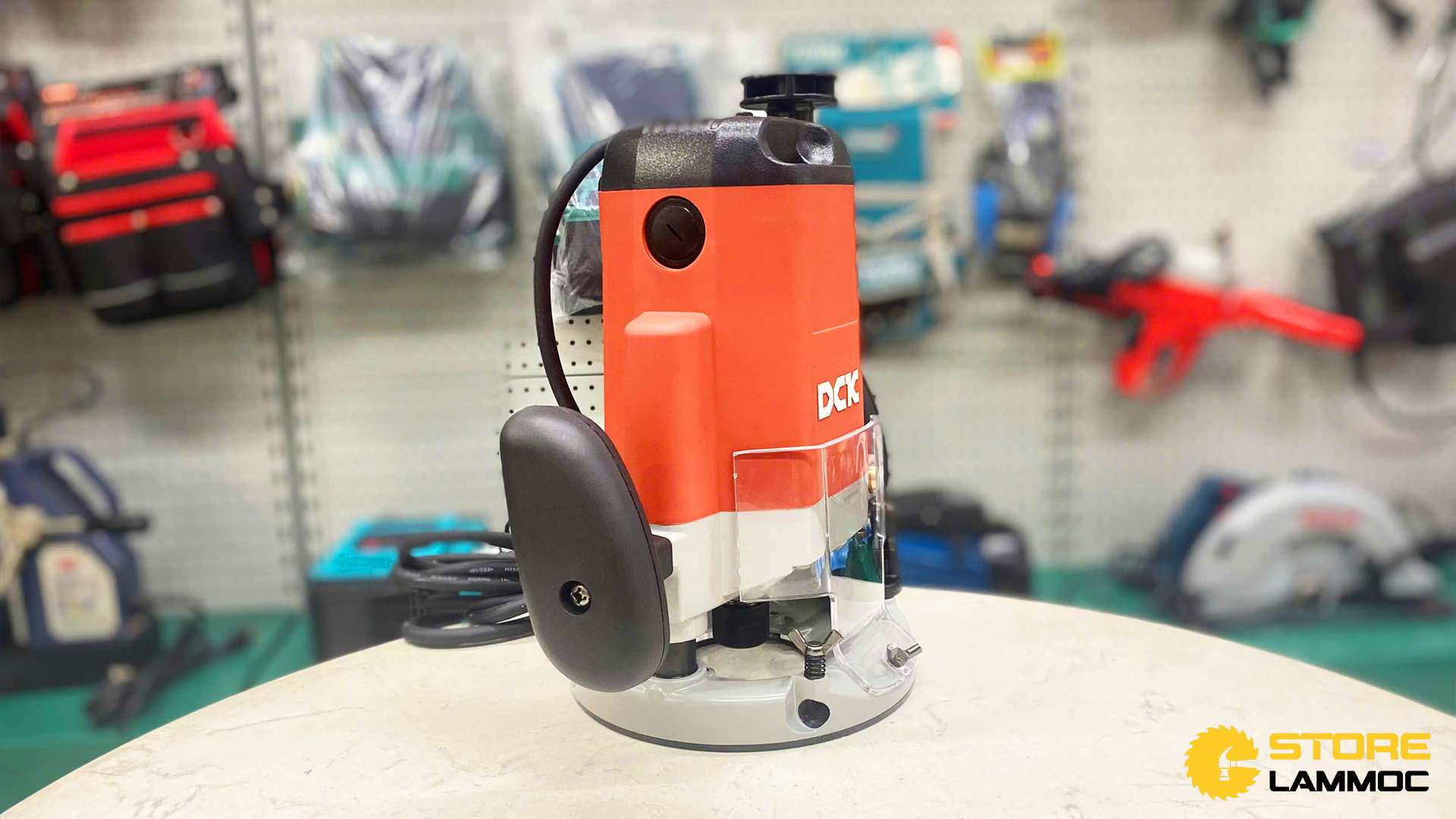 Máy phay/soi 1850W DCK KMR02-12