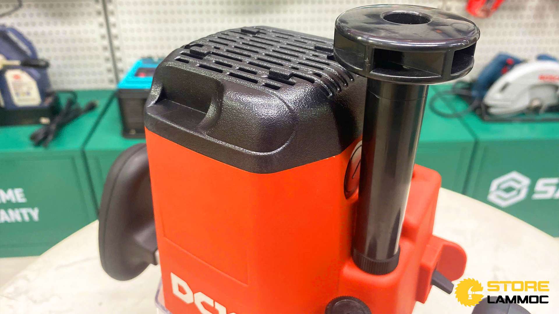 Máy phay/soi 1850W DCK KMR02-12