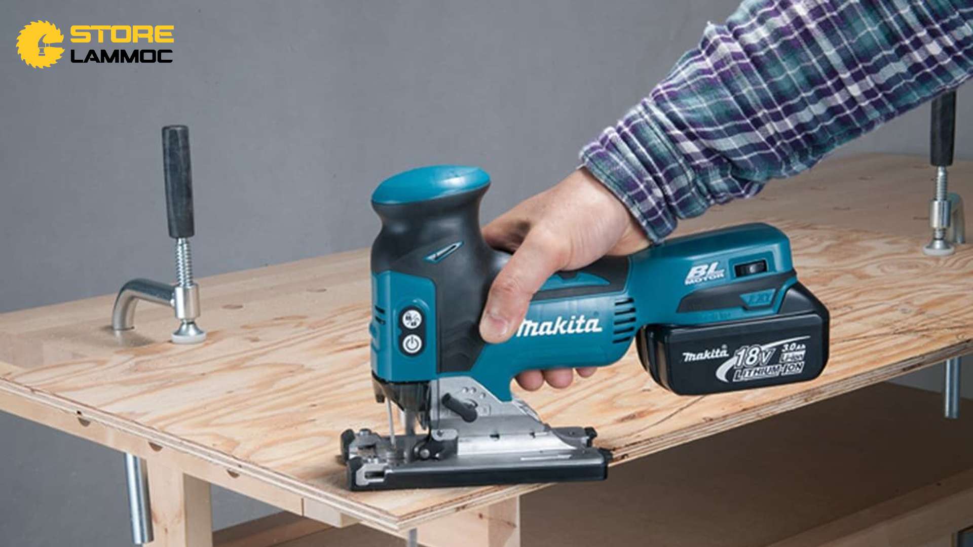 Máy phay gỗ Makita