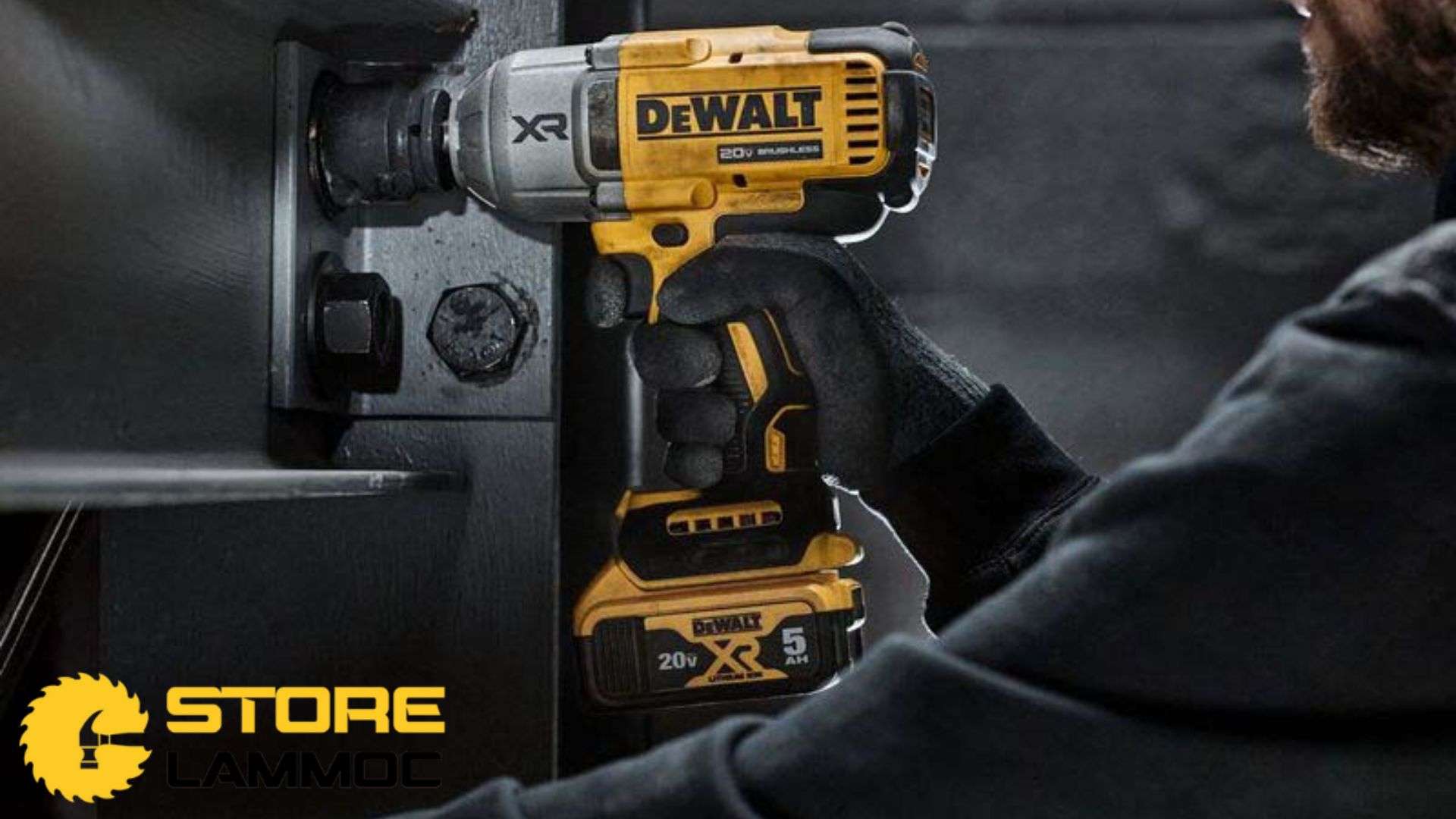 Máy siết bu lông cầm tay pin 20V Dewalt DCF900N