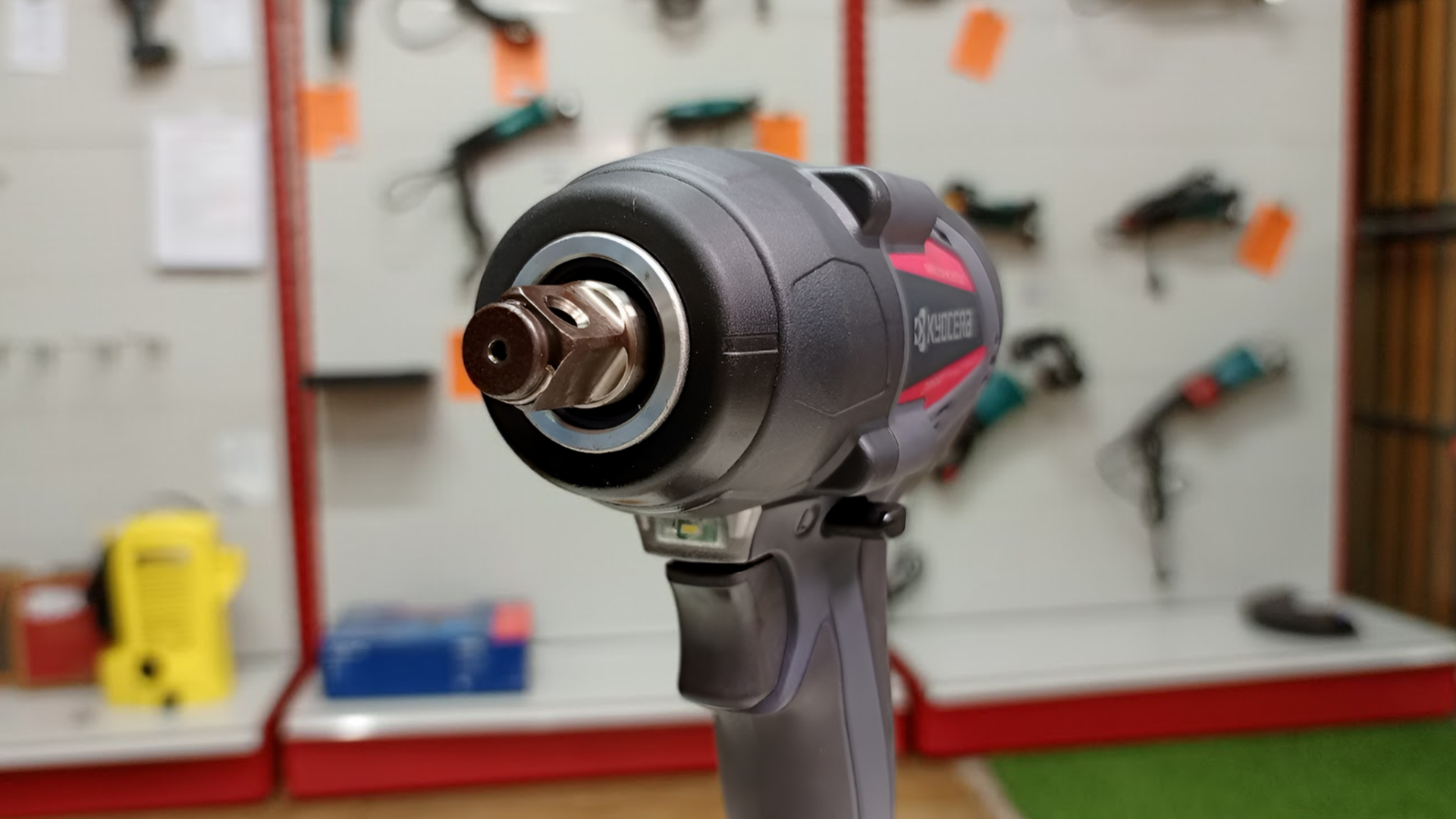 Máy siết bulong Kyocera DIW183L5