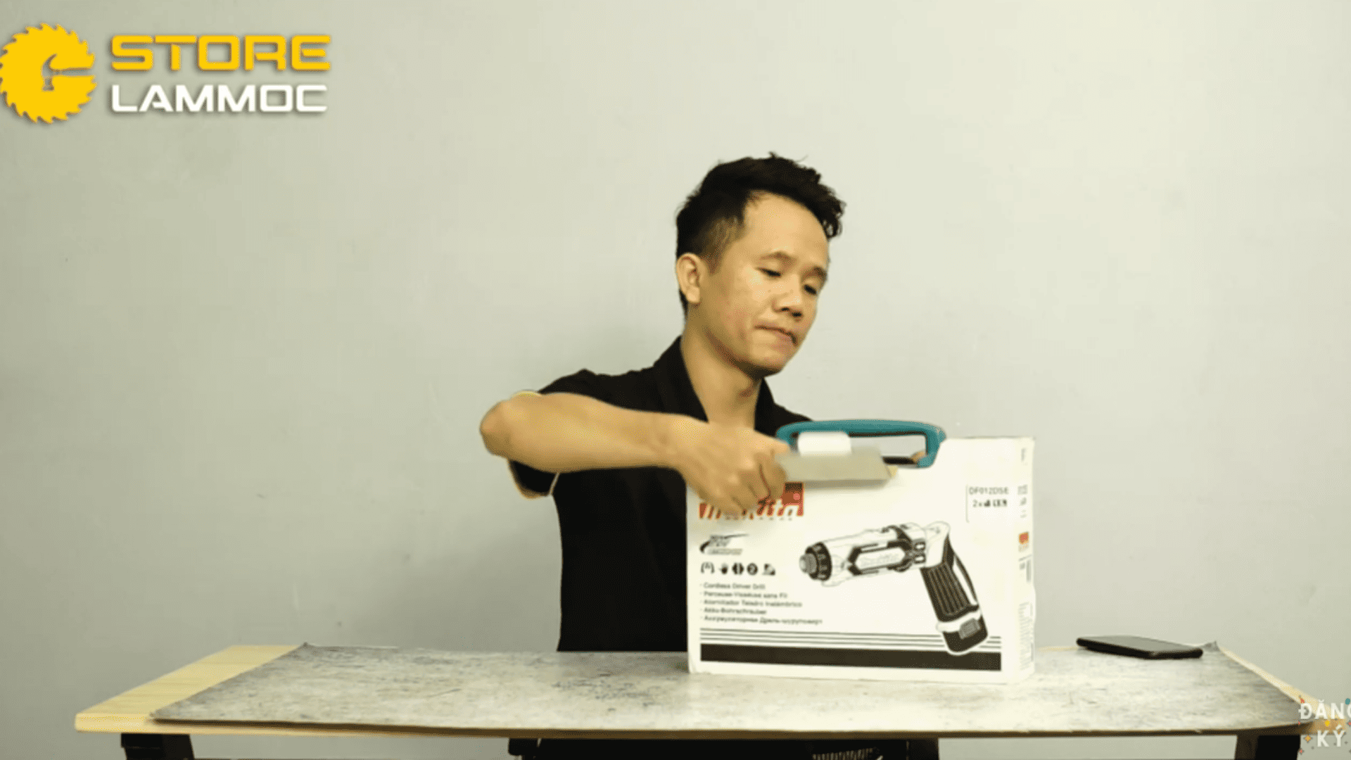 Máy Vặn Vít Cầm Tay Makita DF012DSE - Một Đẳng Cấp Khác