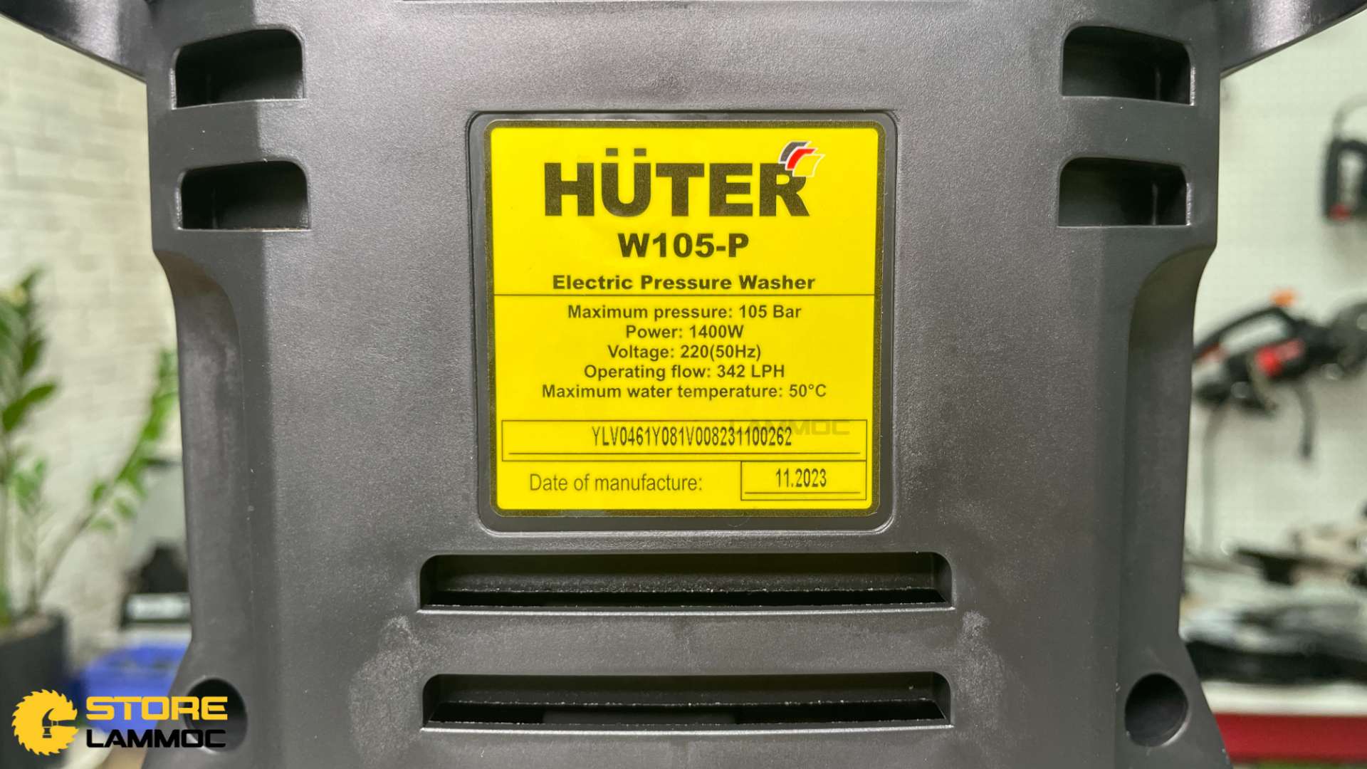 Máy xịt áp lực cao Huter W105