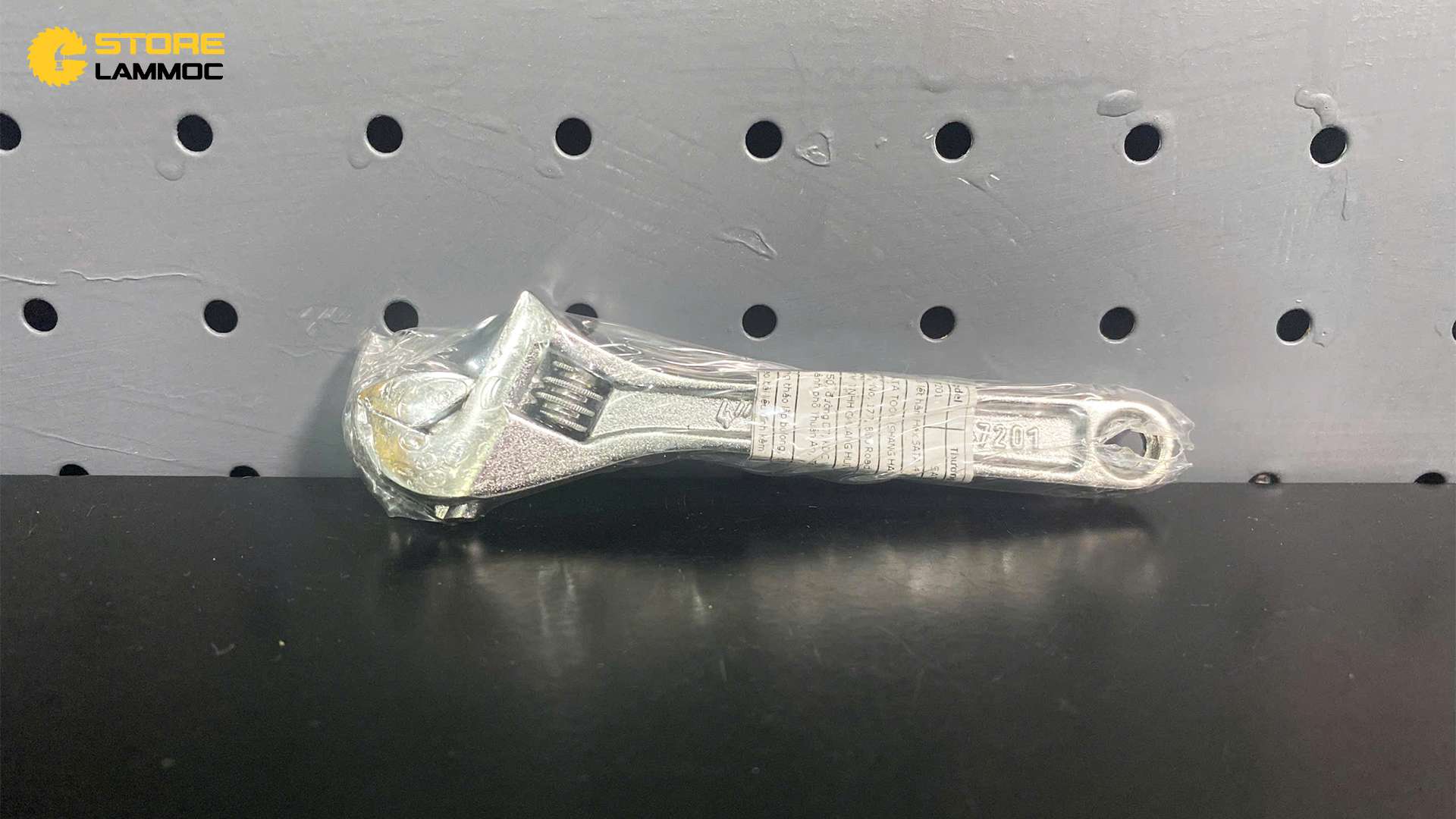 Mỏ lết điều chỉnh 6inch Sata 47201